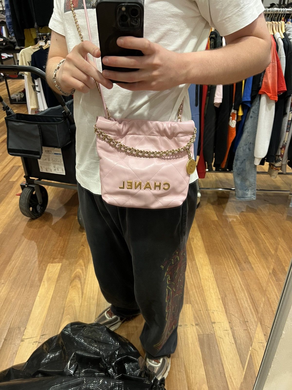 Chanel Chanel Mini Quilted 22 Hobo Bag Pink Size ONE SIZE - 13 Thumbnail