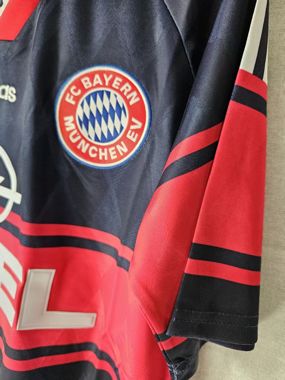 Other Vintage Bayern Munich Jersey Black Size US XL / EU 56 / 4 - 5 Thumbnail