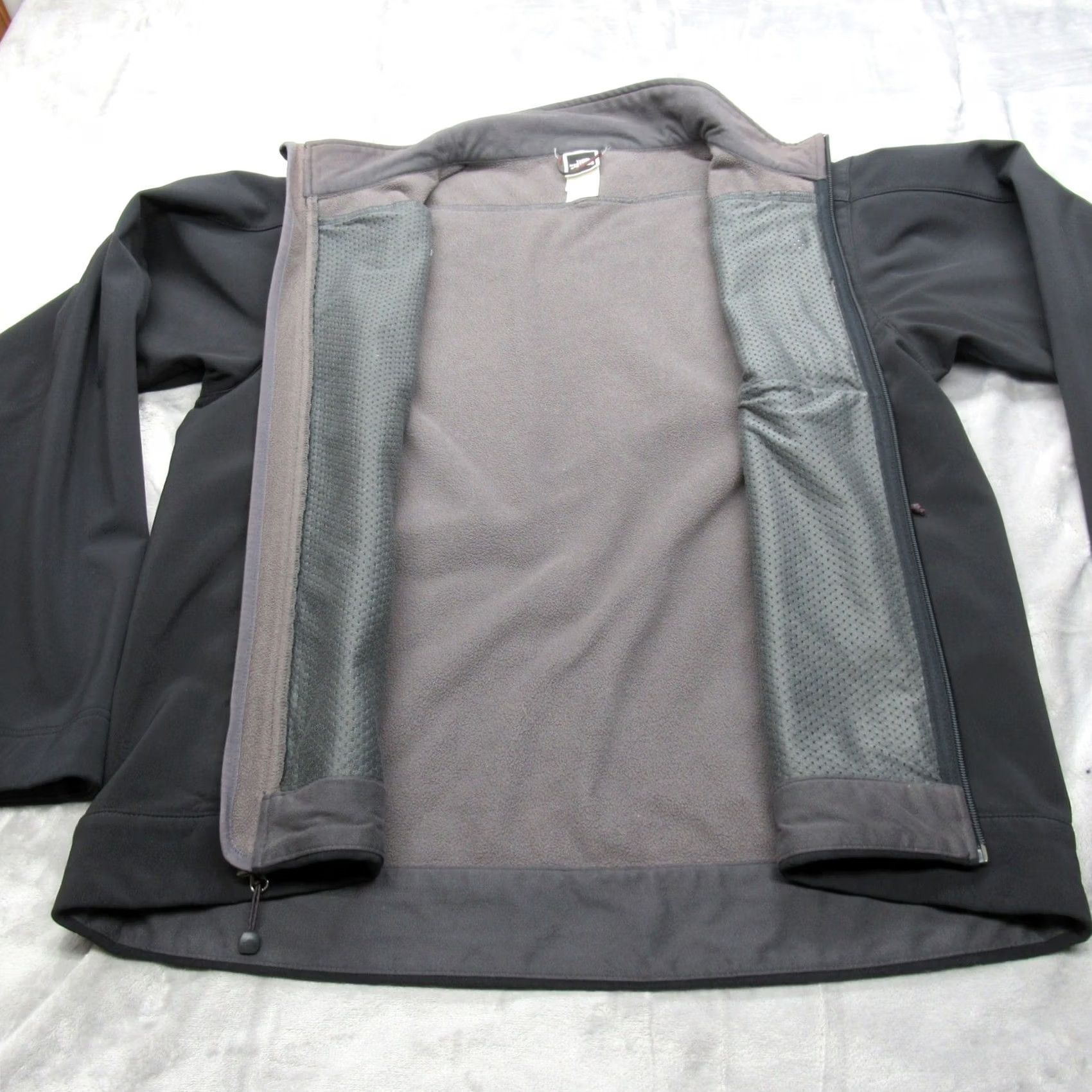 The North Face The North Face Jacket Mens L Black Softshell Full Zip Windbreaker Fleece Lined Zip Pocket Regular Casual Mens Size US L / EU 52-54 / 3 - 3 Thumbnail