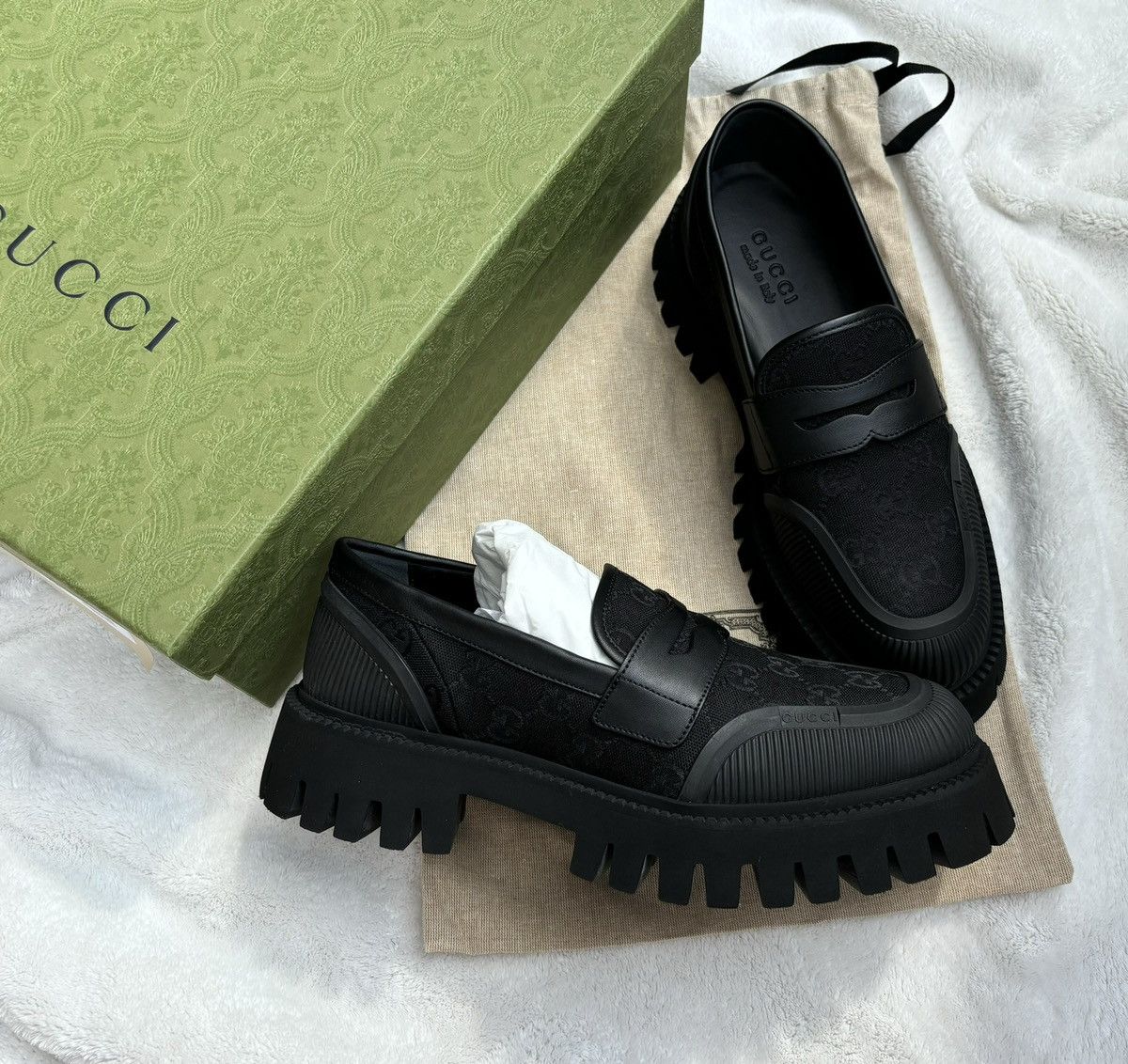 Gucci Gucci Maxi Jumbo GG Supreme Loafers Size US 11 / EU 44 - 1 Thumbnail