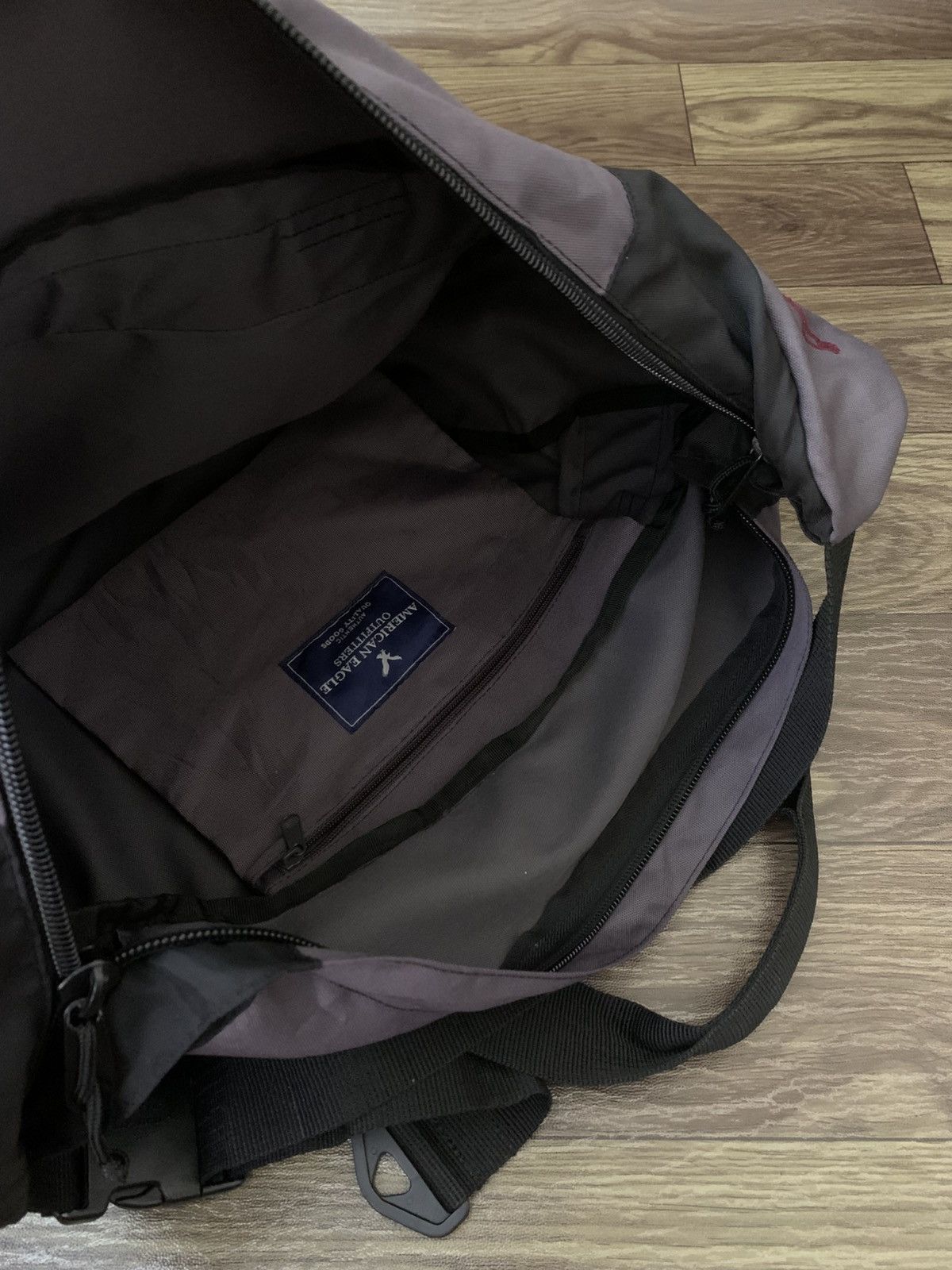 American Eagle Outfitters Japan Vintage Travel Sling Bag AMERICAN EAGLE Size ONE SIZE - 8 Thumbnail