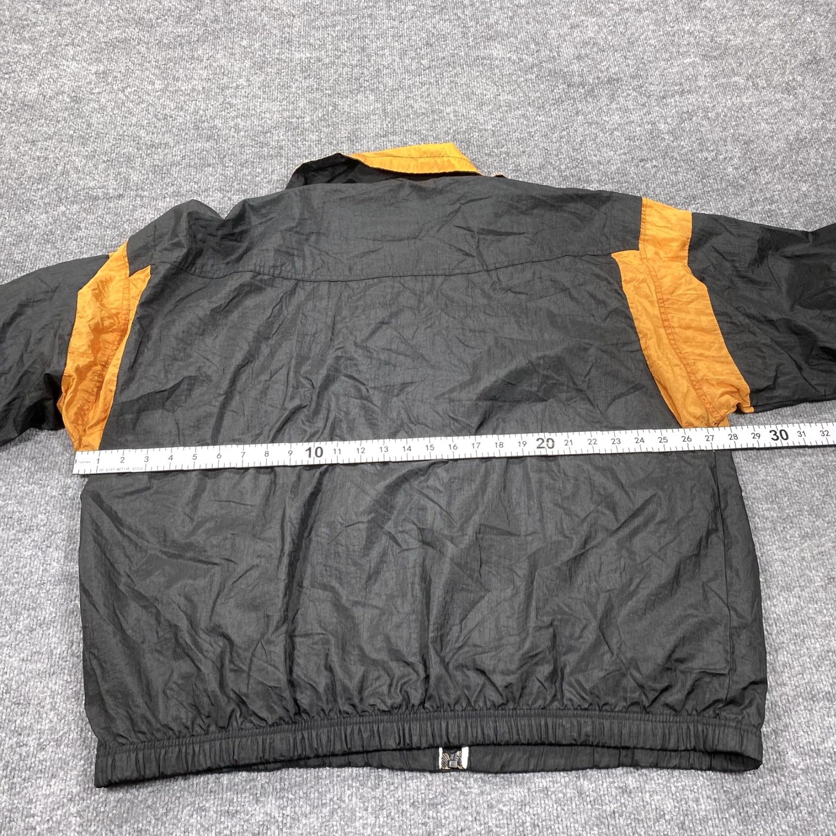 Vintage VINTAGE Venezia Jacket Womens 22/24 Black Nylon Windbreaker Lined Elastic Waist Full Zip Collared Pockets Size 3XL / US 20-22 - 5 Thumbnail