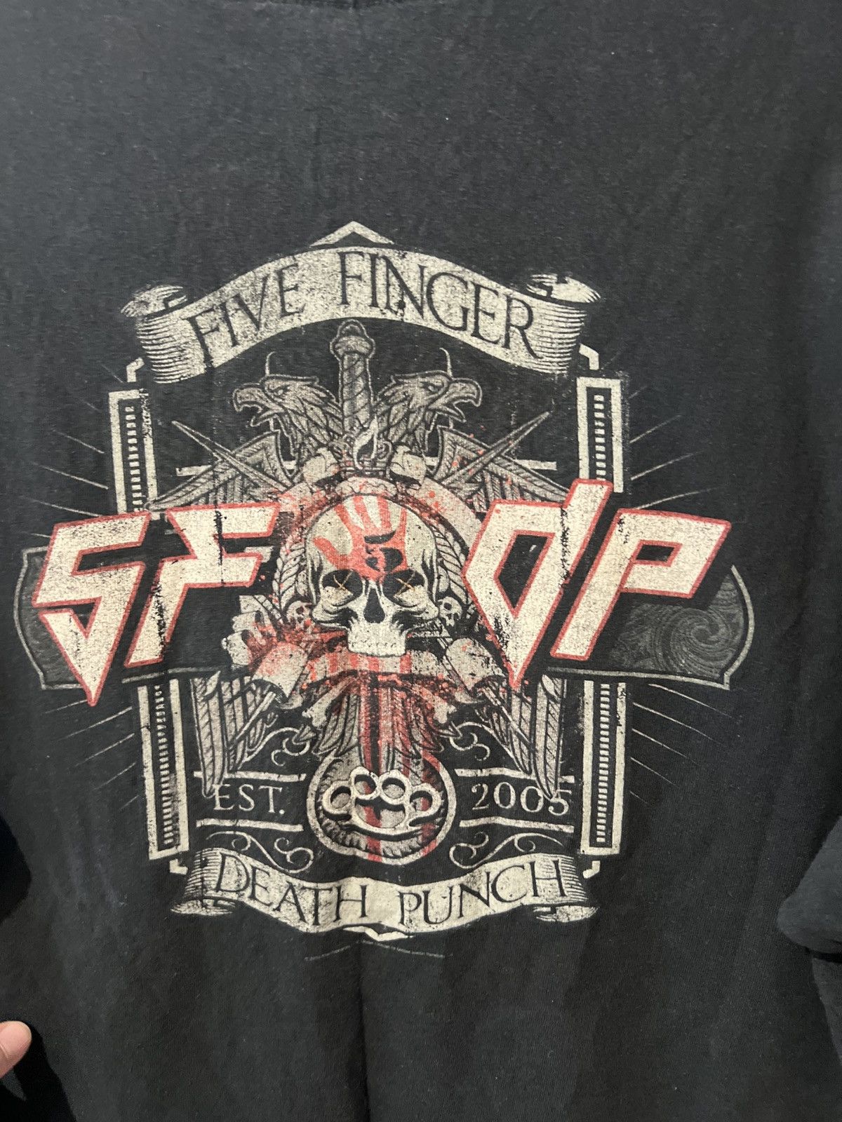 Band Tees 2016/2017 VINTAGE FIVE FINGERS DEATH PUNCH 5FDP BAND METAL T Size US XL / EU 56 / 4 - 4 Thumbnail