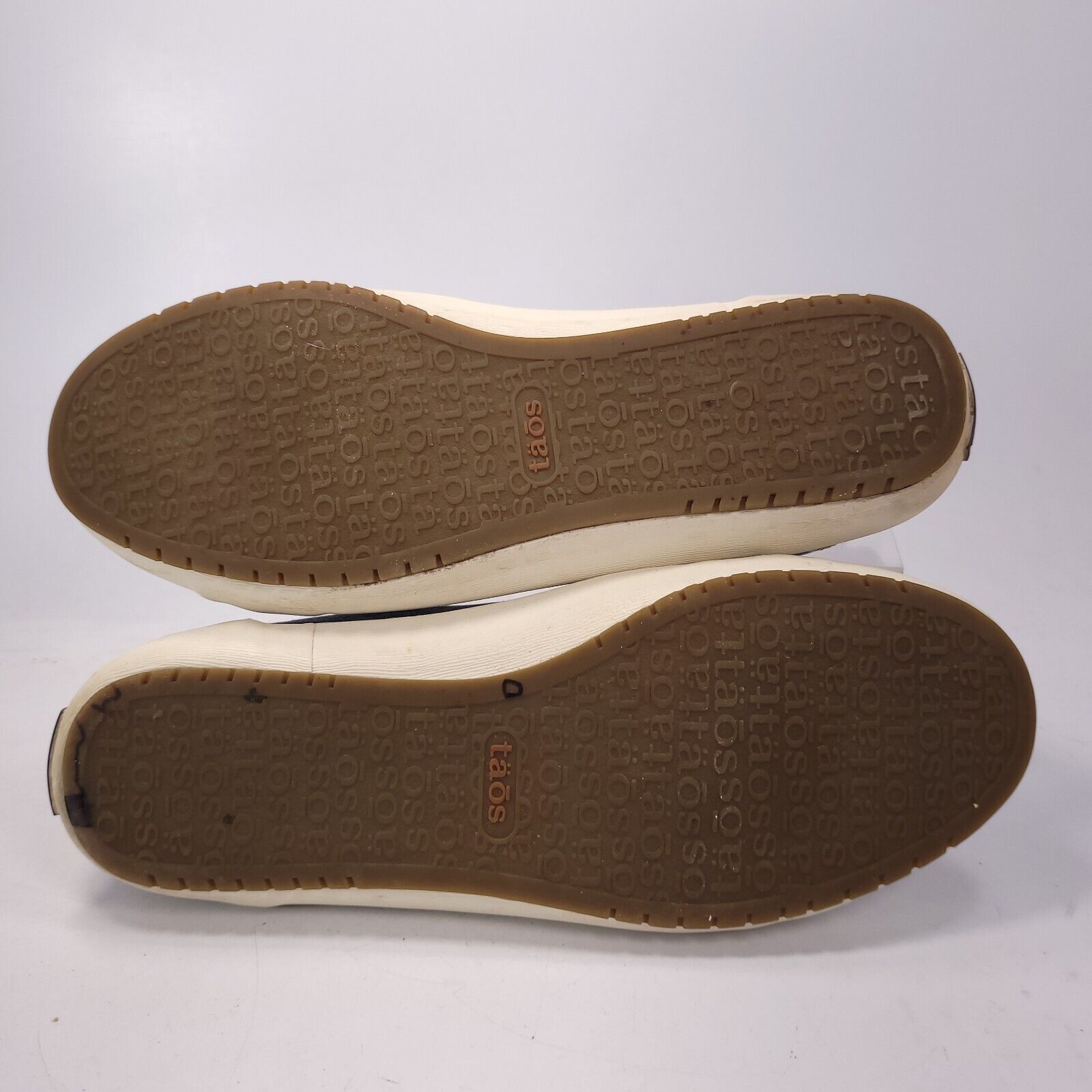 Taos Taos Freedom Casual Shoe Womens Size 6 15101 Blue White Size US 6 / IT 36 - 7 Thumbnail