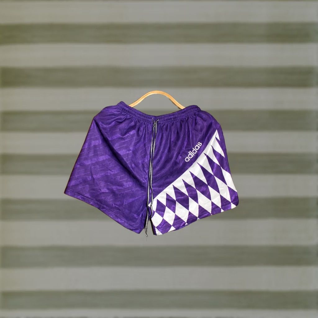 Adidas VINTAGE Adidas violet Purple Running shorts Anderlecht/Austria Wien L/M Shorts Mens Size US 31 - 1 Thumbnail