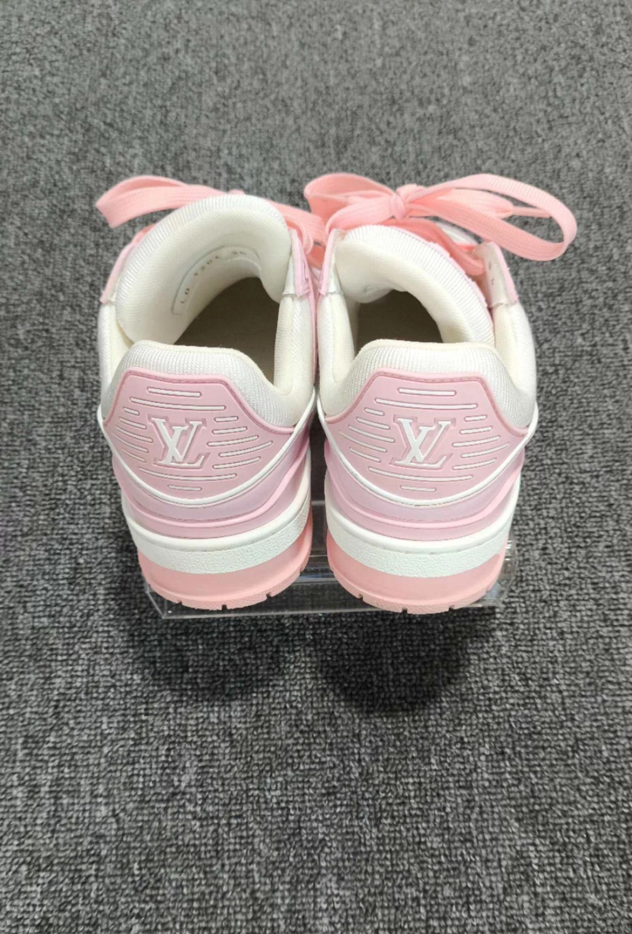 Louis Vuitton LV Pink Trainer Sneakers W36 Size US 5.5 / IT 35.5 - 5 Thumbnail