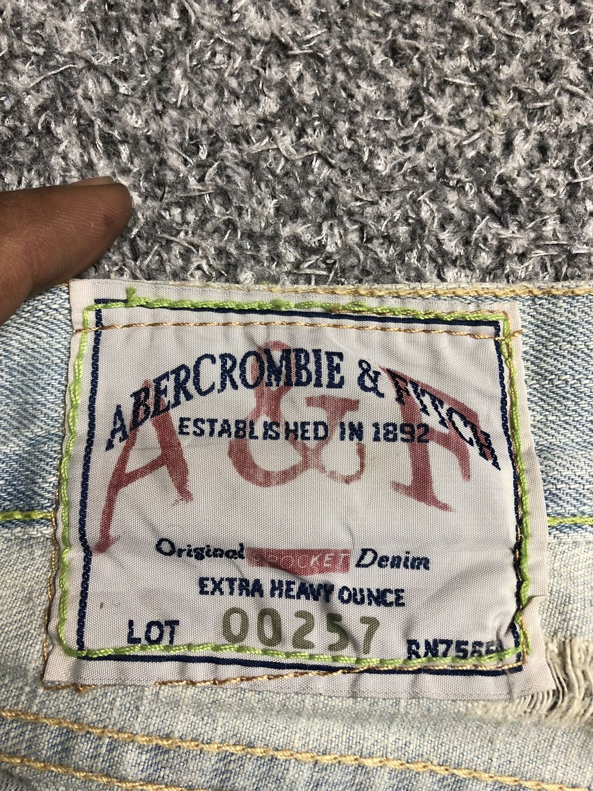 Abercrombie & Fitch Vintage Crazy Distressed Abercrombie And Fitch Flare Jeans Size US 33 - 22 Thumbnail
