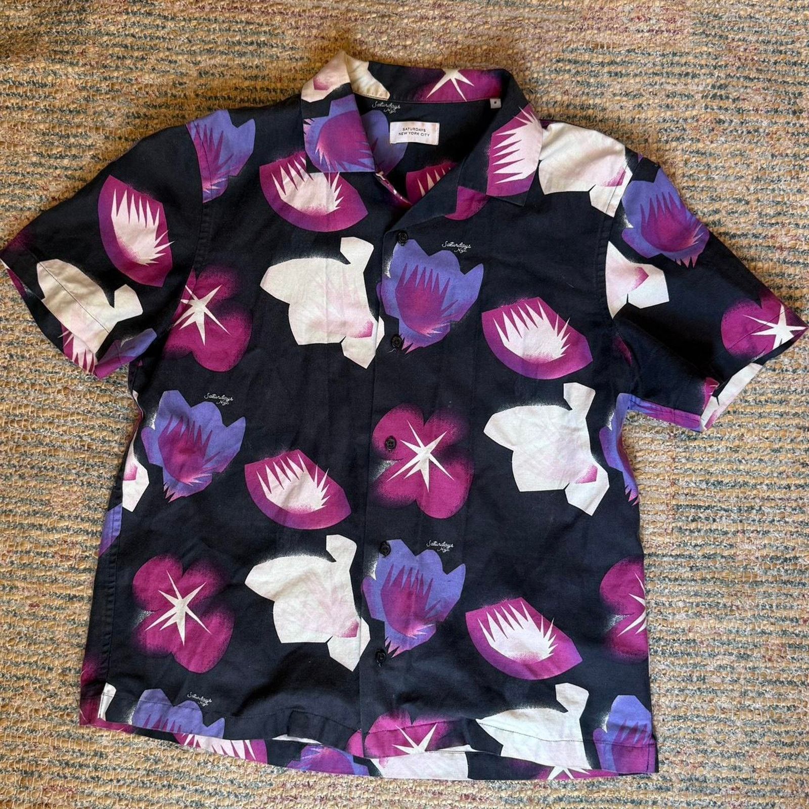Saturdays NYC Saturdays new york city flower Size US M / EU 48-50 / 2 - 1 Thumbnail
