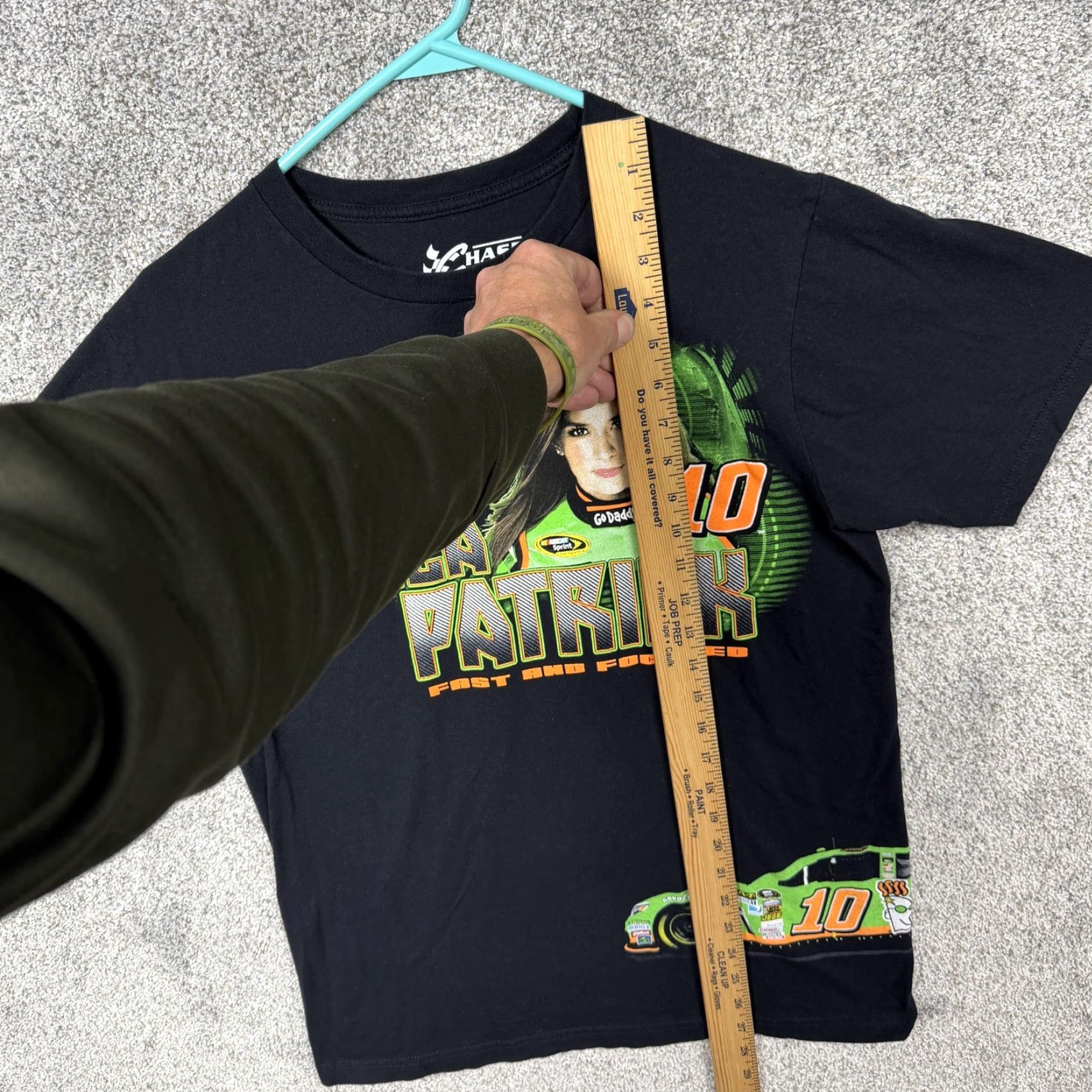 Chase Authentics VINTAGE Danica Patrick NASCAR Shirt Mens Medium Black Chase Authentics Graphic Tee Size US M / EU 48-50 / 2 - 2 Thumbnail