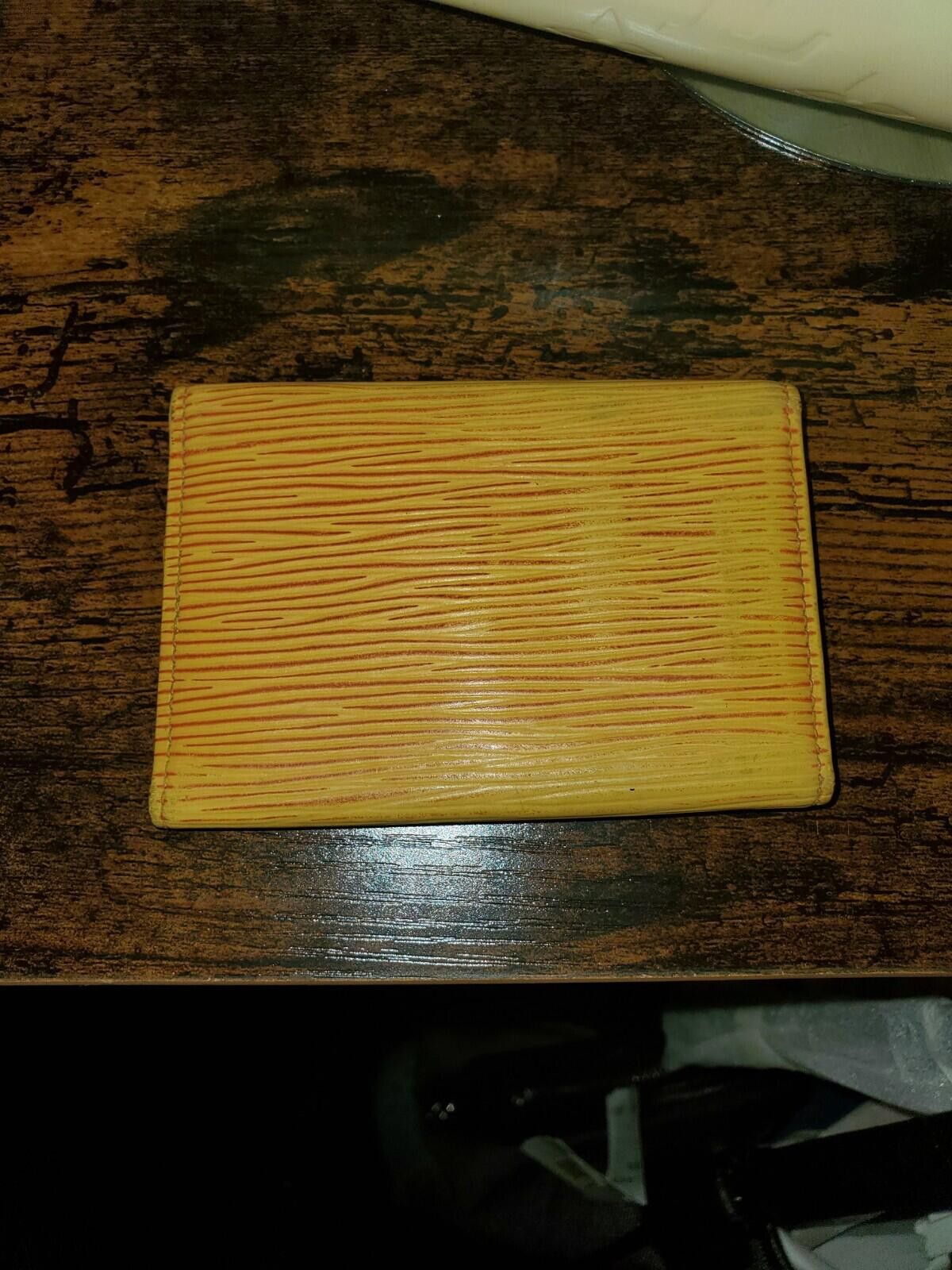 Louis Vuitton Louis Vuitton Vintage 6 Key Holder Yellow Epi Leather MI0953 Size ONE SIZE - 8 Thumbnail