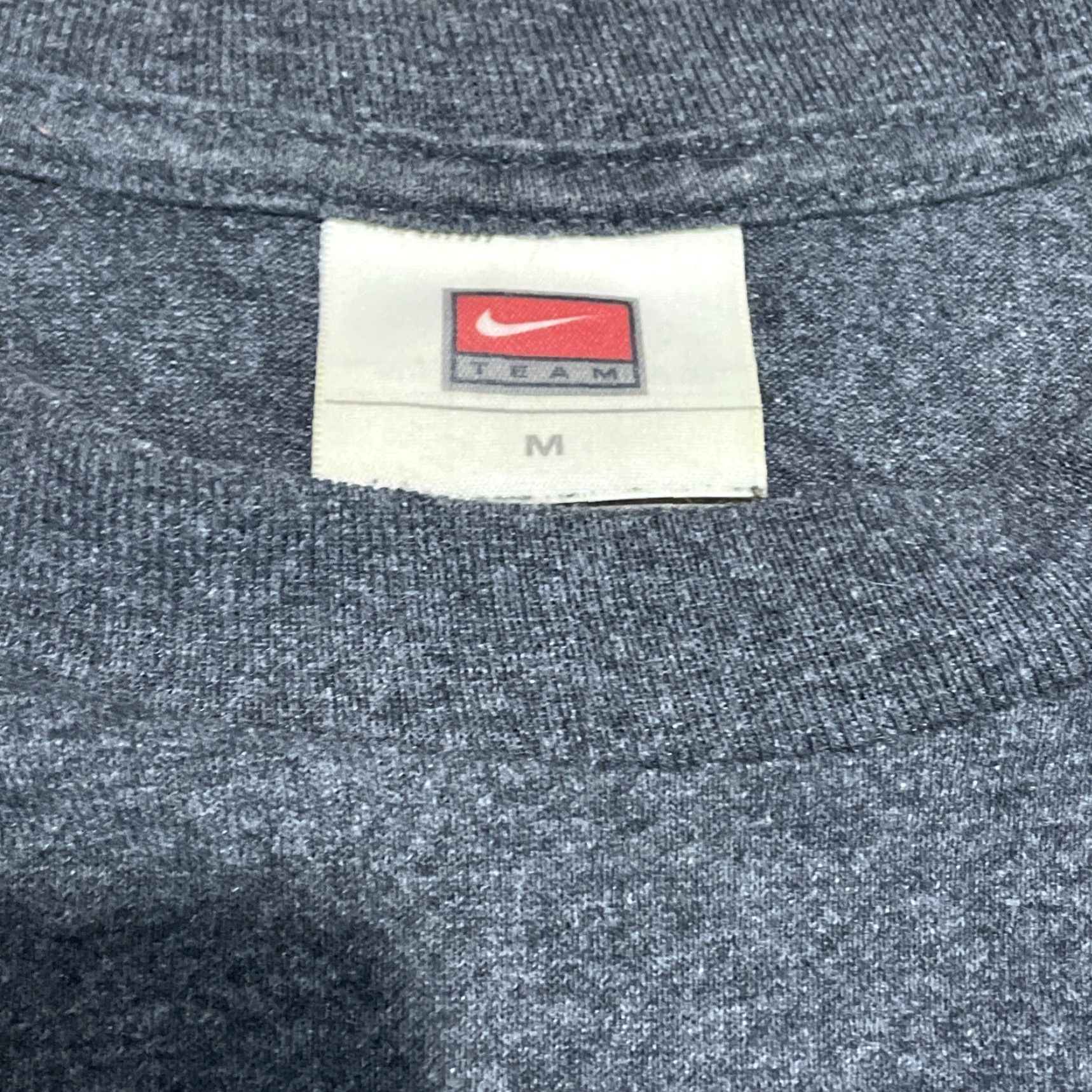 Nike VINTAGE Nike University of Virginia Cavaliers Men’s Long Sleeve Shirt Medium Gray Logo Crew Neck College Fan Apparel Size US M / EU 48-50 / 2 - 2 Thumbnail