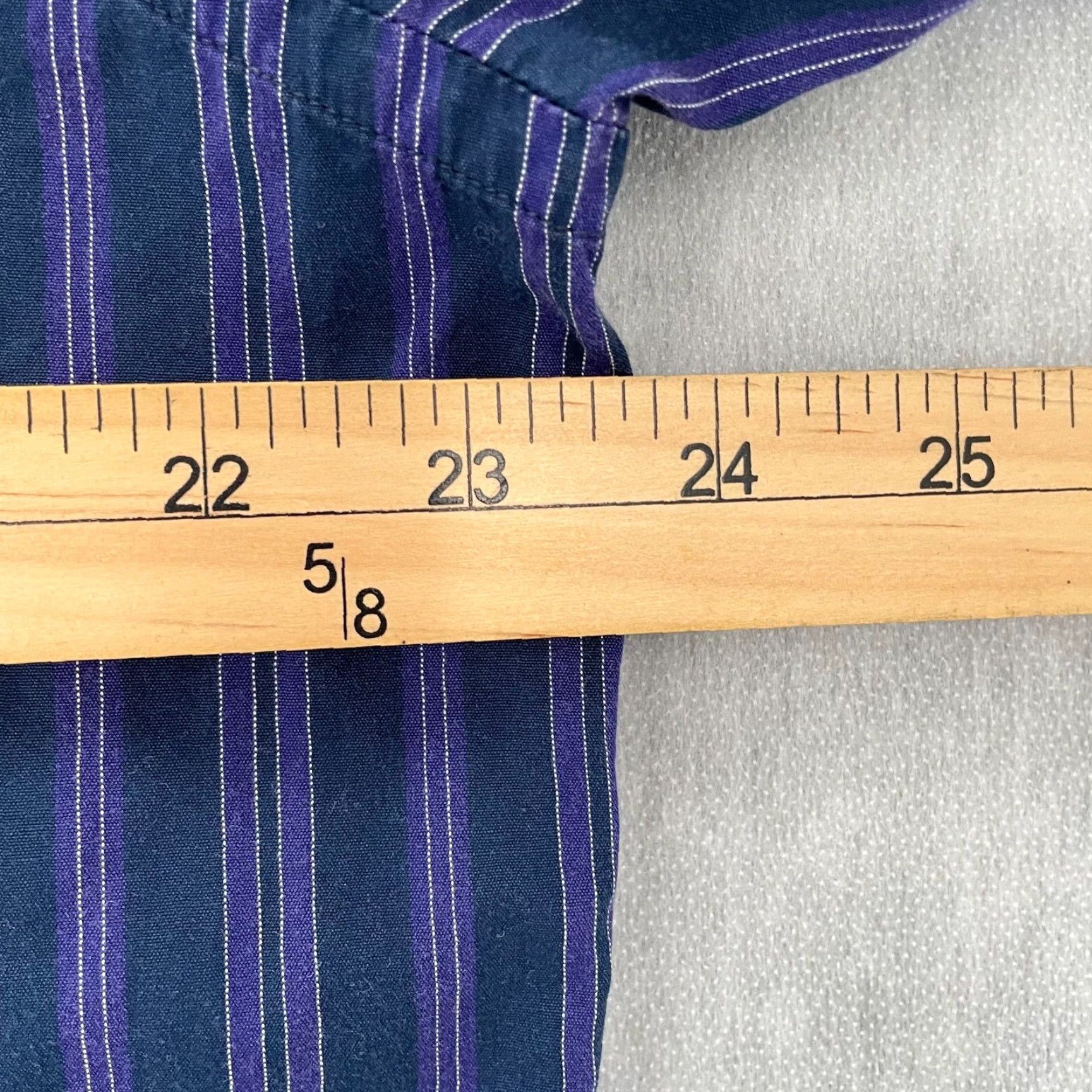 Lamborghini Tonino Lamborghini Shirt Adult 16/41 Blue Purple Striped Button-Up Long Sleeve Men Regular 16/41 Cars Collection 90s? (Note: This is uncertain) Size US L / EU 52-54 / 3 - 7 Thumbnail