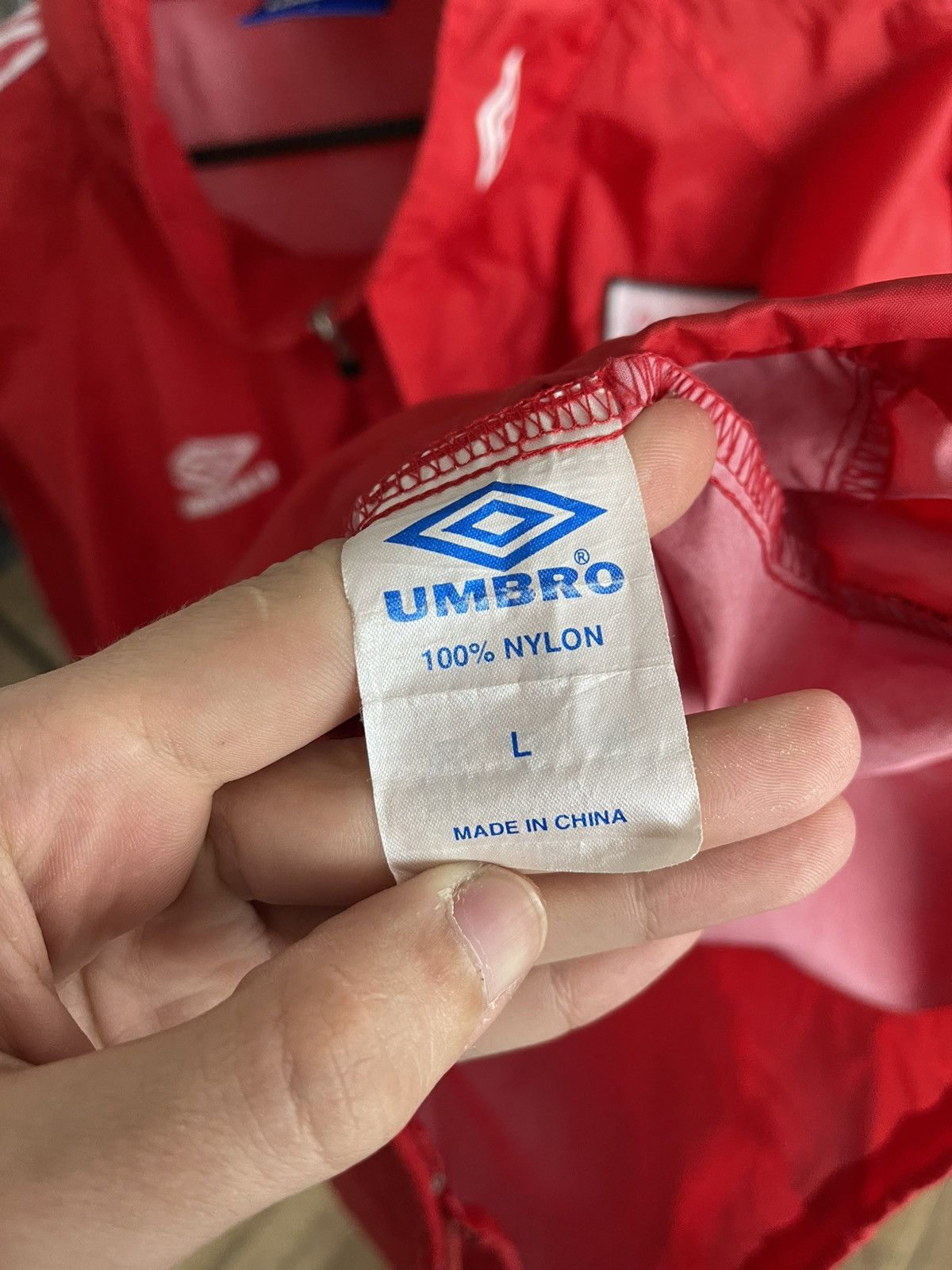 Umbro Umbro England Vintage Soccer Nylon Training Zip Jacket 90s Size US L / EU 52-54 / 3 - 14 Thumbnail