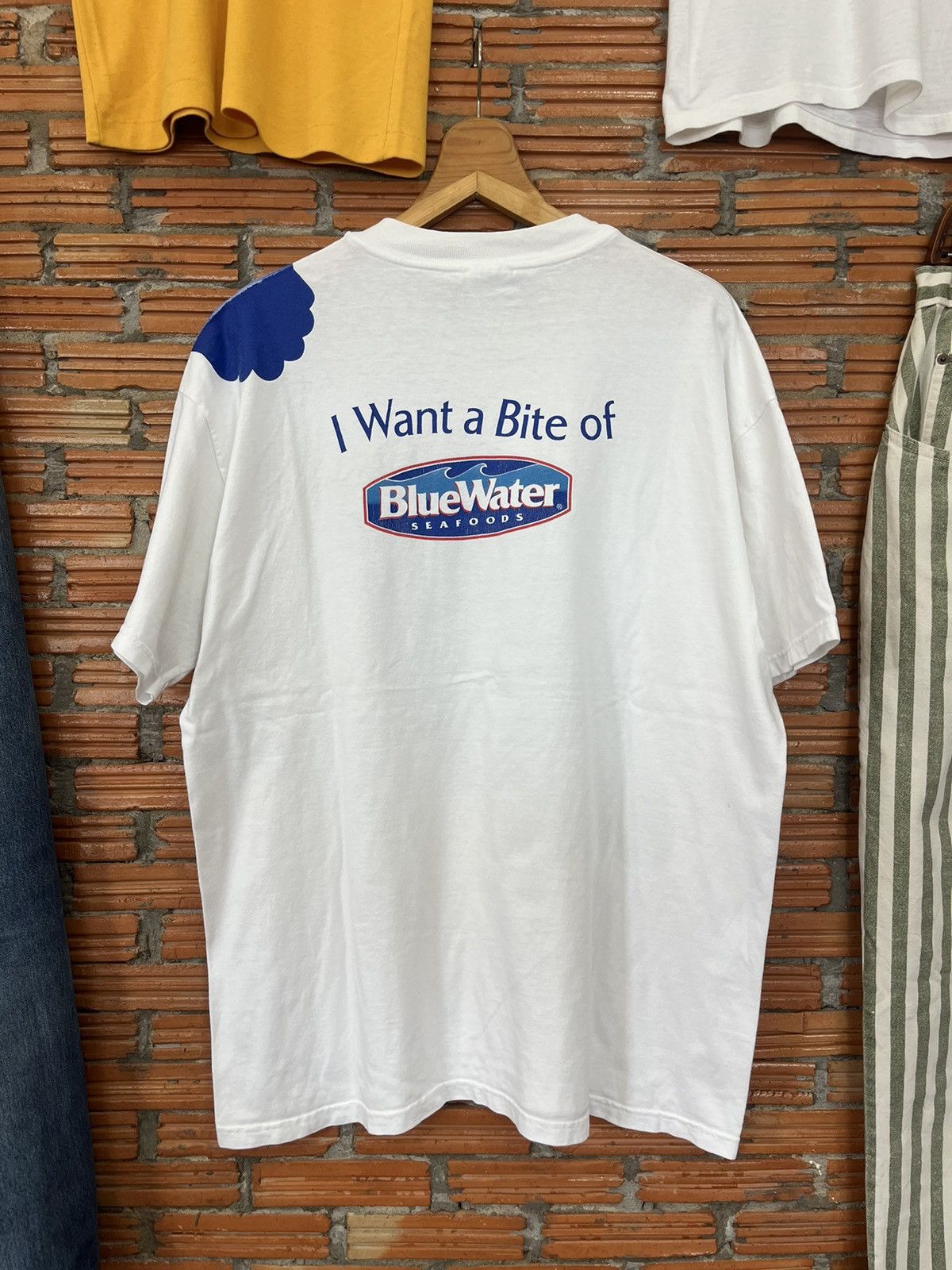 Arts & Science Vintage SHARK I Want a Bite Of Blue Water Sea Foods 90’s Size US XL / EU 56 / 4 - 3 Thumbnail
