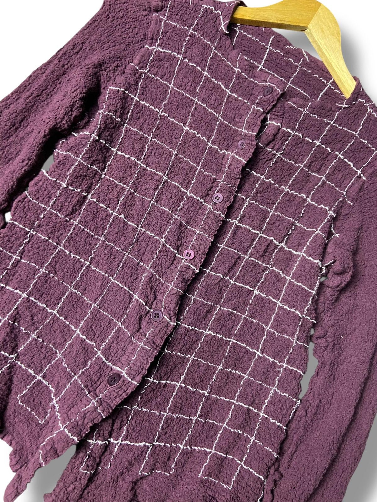 Issey Miyake ME + Issey Miyake Textured Cardigan with Buttons (167) Size XS / US 0-2 / IT 36-38 - 5 Thumbnail