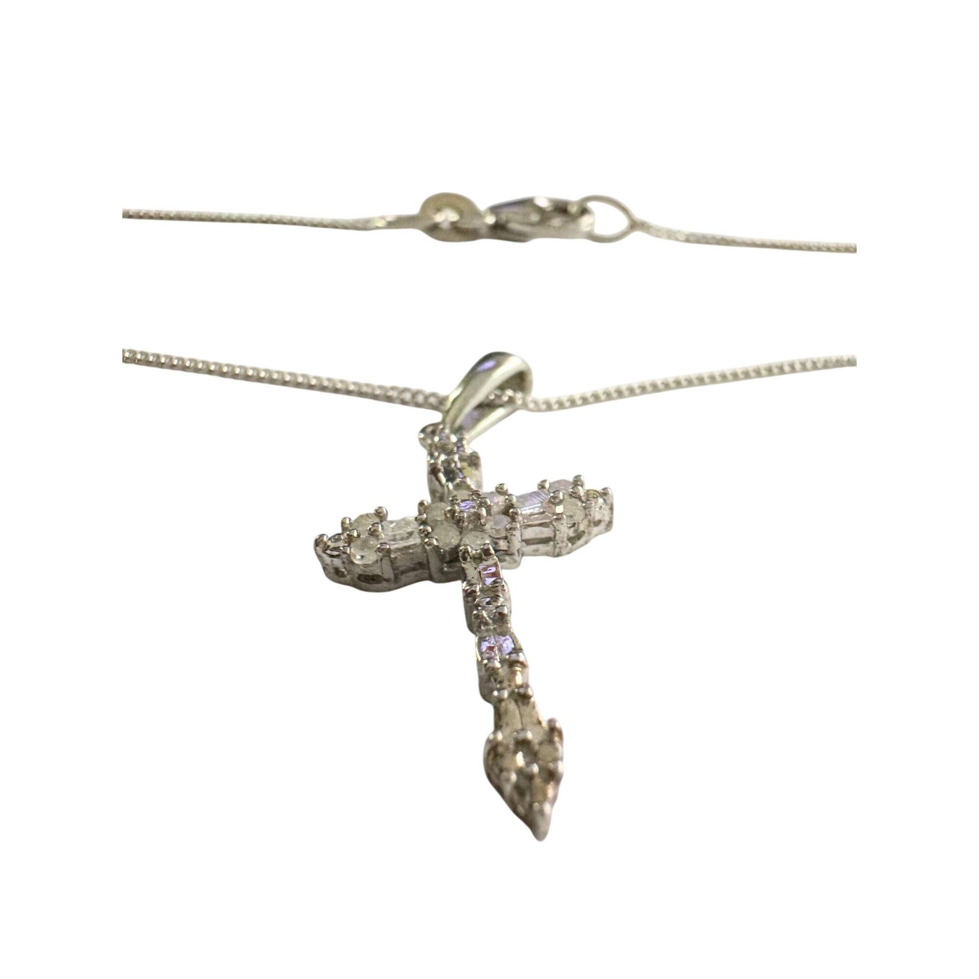 Other Sterling Silver Cross Necklace 20" Chain - Intricate Detaili Size ONE SIZE - 8 Thumbnail