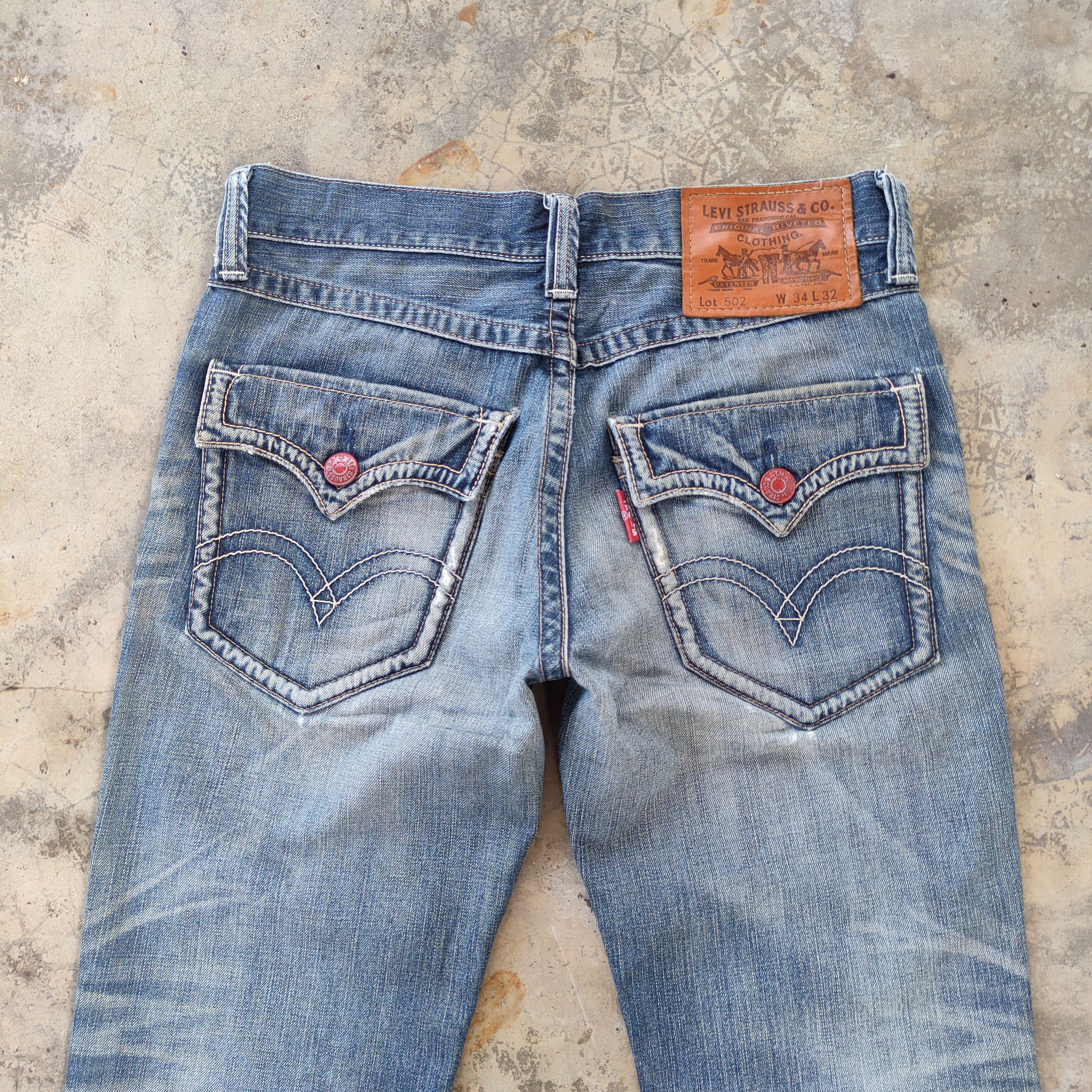 Jean W34 VINTAGE LEVI'S 502 FADED RIPPED JEANS DENIM PANTS Size US 34 / EU 50 - 10 Thumbnail