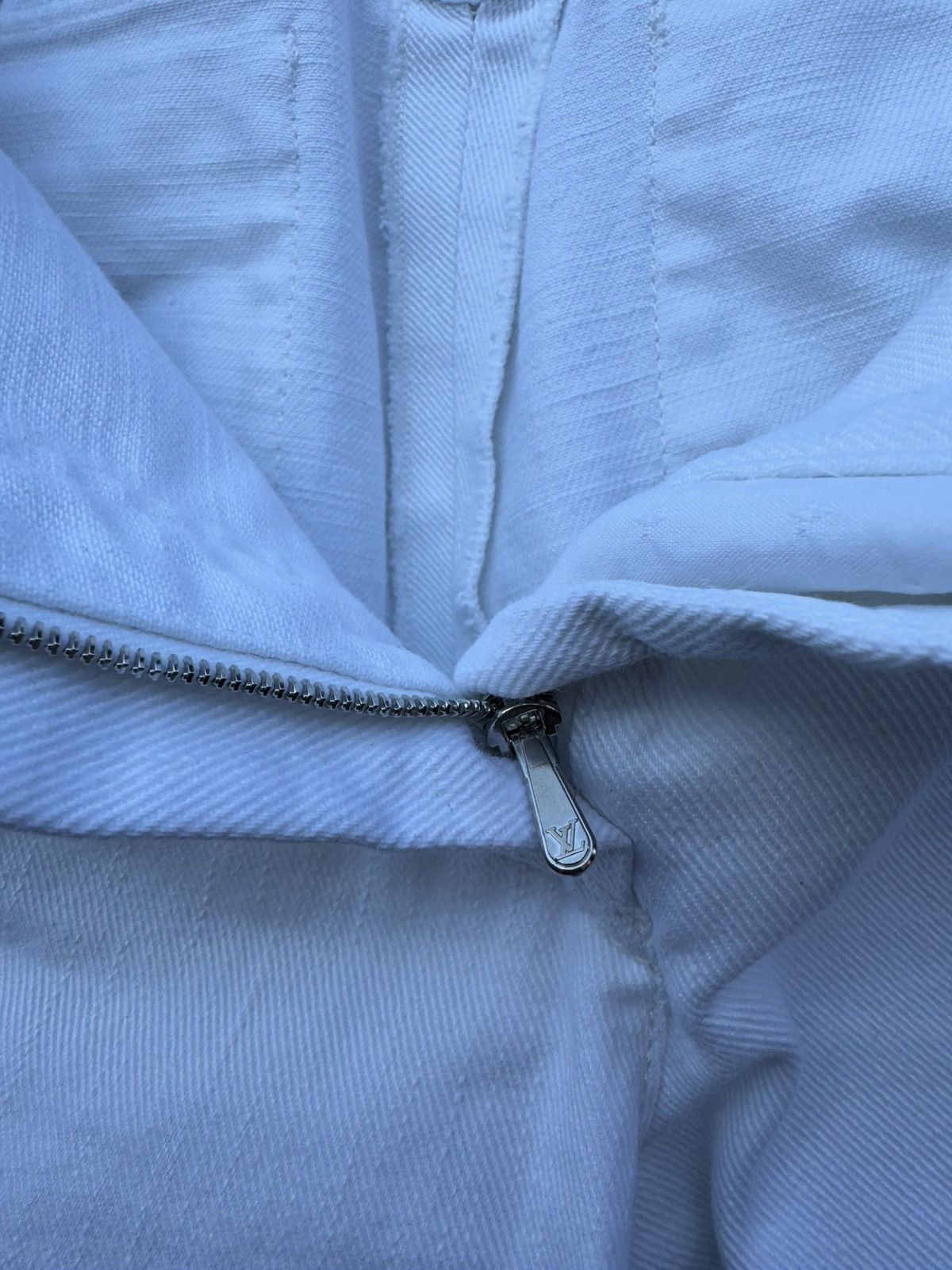Louis Vuitton LOUIS VUITTON White Pants Size 42 Made In Italy Size 28" / US 6 / IT 42 - 14 Thumbnail