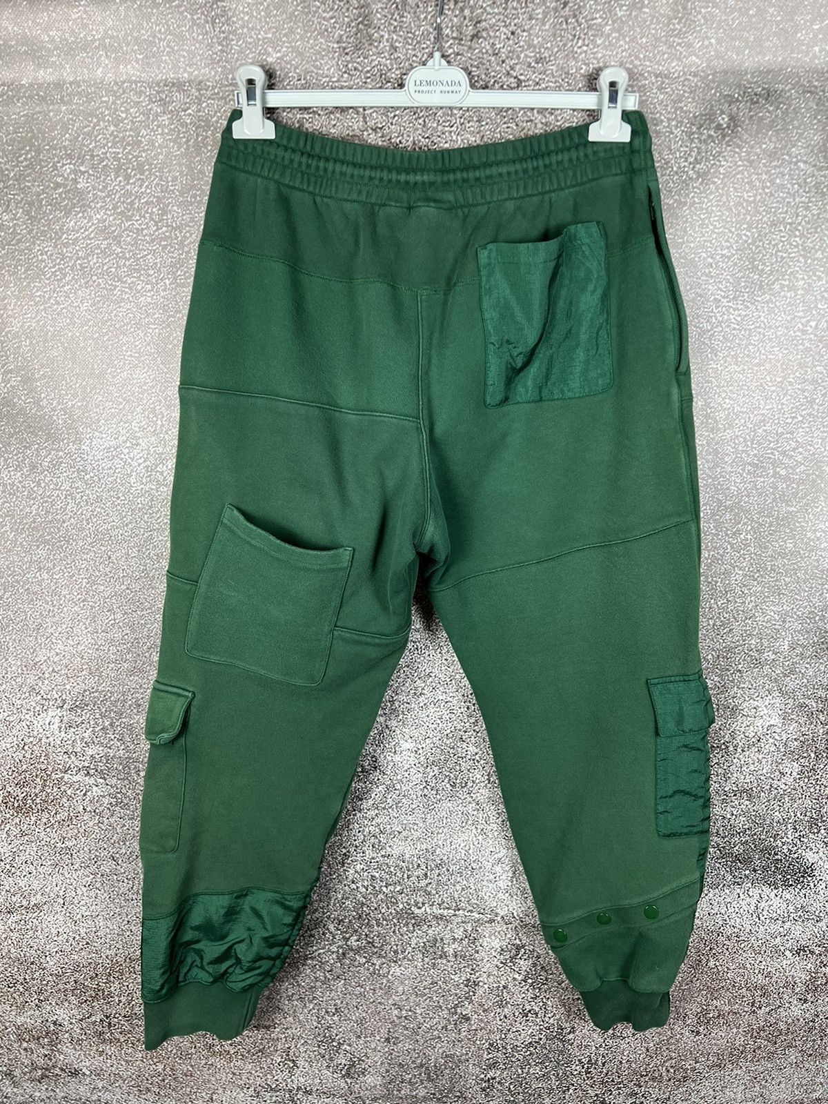 Adidas × Ivy Park Adidas x Ivy Park 4all cargo unisex Beyoncé sweat pants y2k Size US 34 / EU 50 - 2 Thumbnail