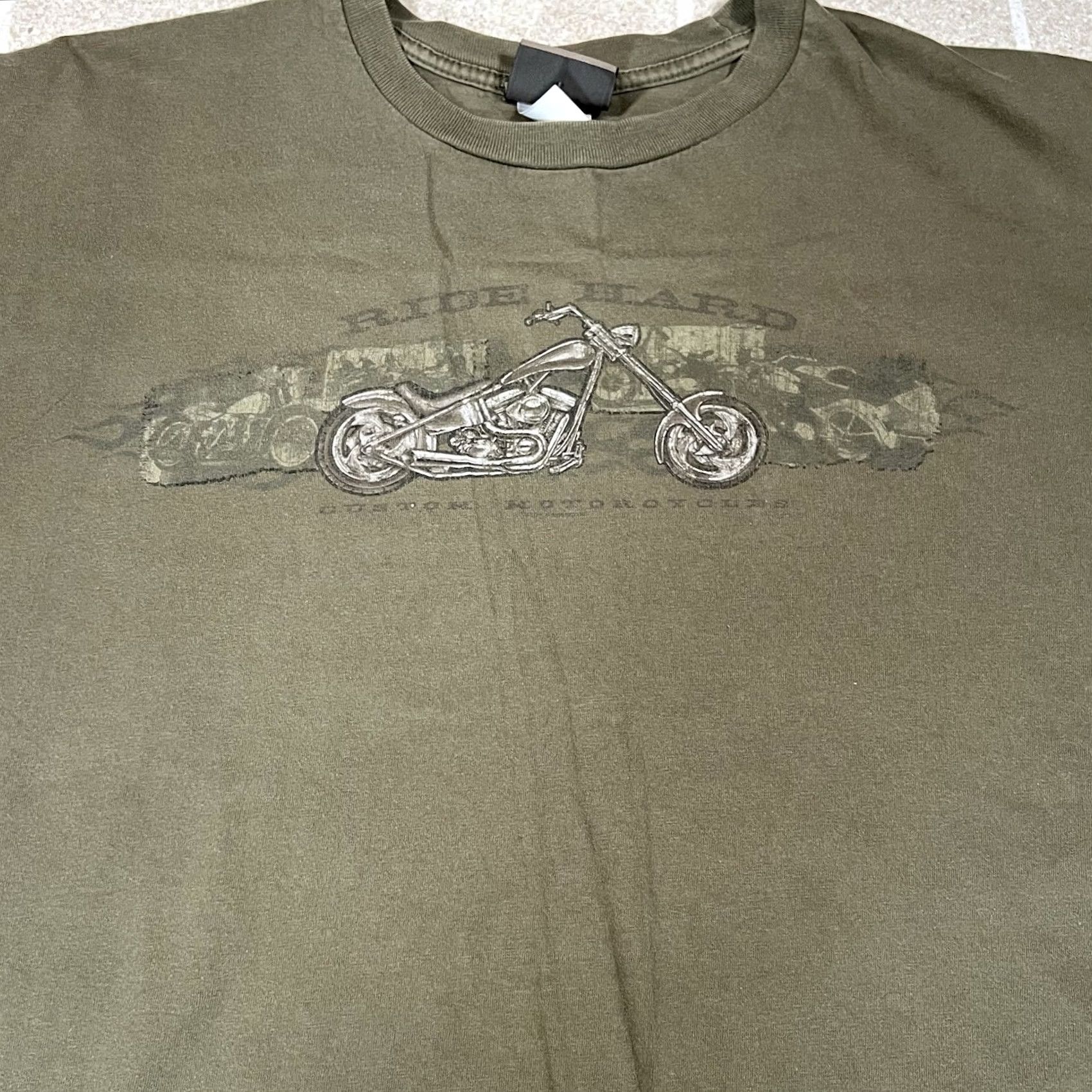 Olive VINTAGE ODM Ride Hard Custom Motorcycles Tshirt Size XL Olive Grunge Skater Mens Size US XL / EU 56 / 4 - 2 Thumbnail