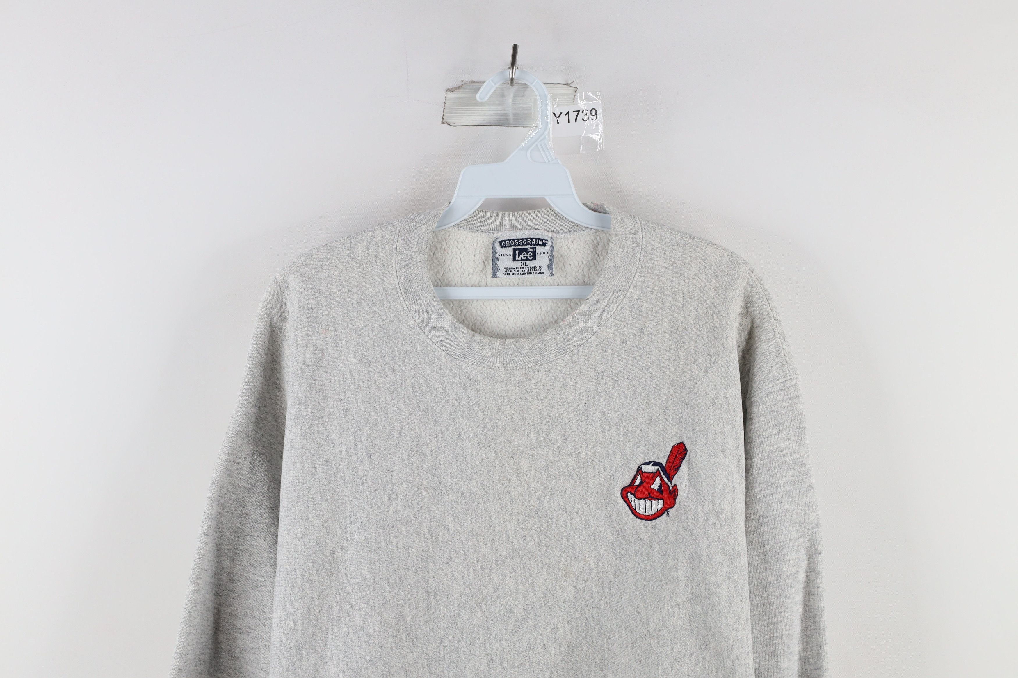 Vintage Vintage 90s Wahoo Cleveland Indians Baseball Sweatshirt Size US XL / EU 56 / 4 - 2 Thumbnail