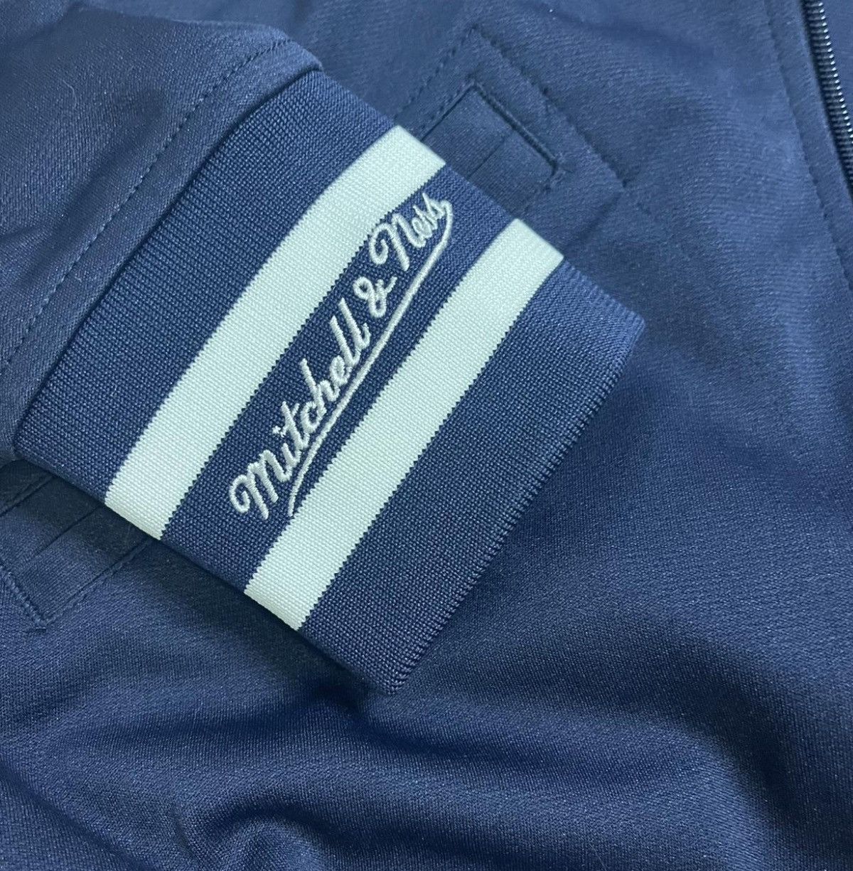 Mitchell & Ness Authentic BP Jacket New York Yankees 1988 Size US S / EU 44-46 / 1 - 5 Thumbnail