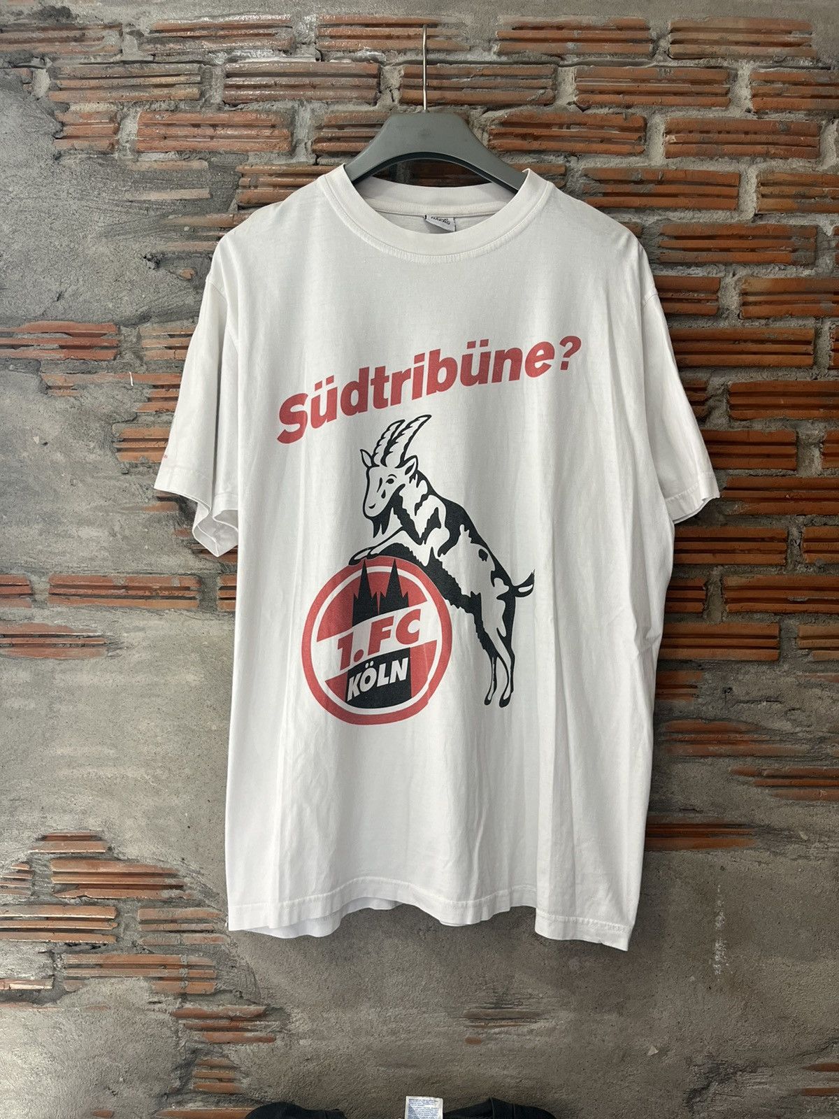 Vintage Vintage 1.FC KOLN Sudtribune? Sign on Tshirt Size US XL / EU 56 / 4 - 2 Thumbnail