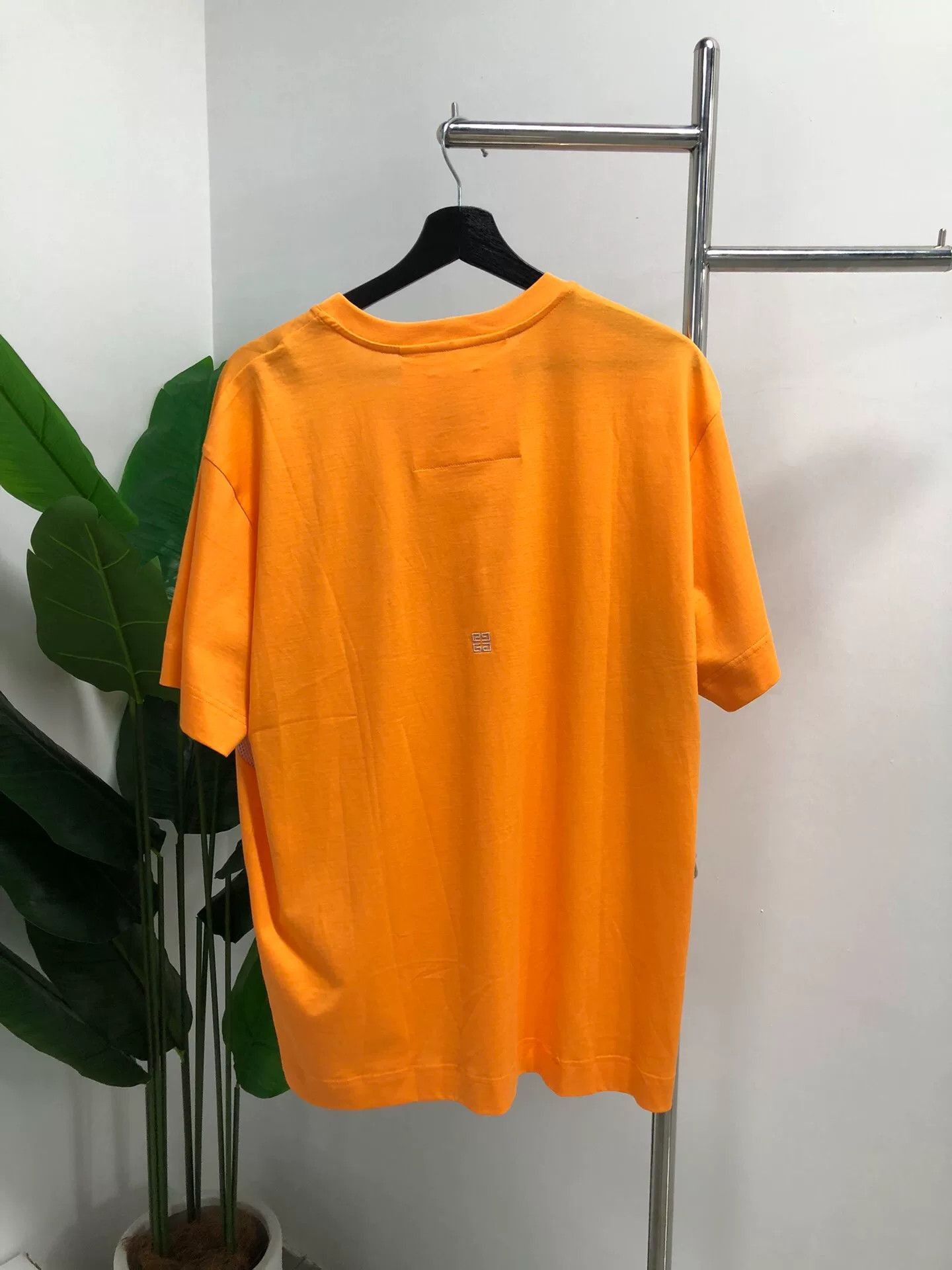 Givenchy Givenchy Logo Short Sleeve T-Shirt Orange. Size US XL / EU 56 / 4 - 2 Thumbnail