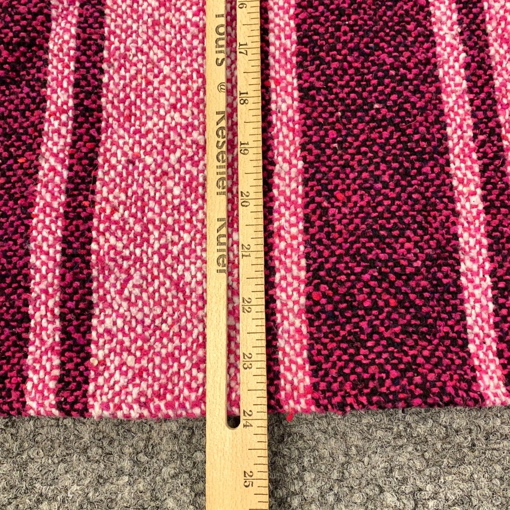 Pinko VINTAGE Artesanias Cuamatzi Hoodie Mens Small Pink Striped Poncho Mexico Drug Rug Size US S / EU 44-46 / 1 - 6 Thumbnail