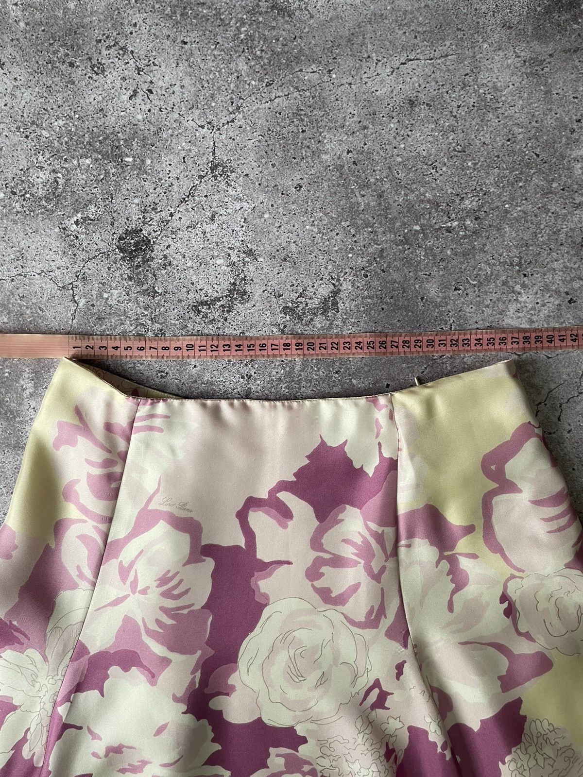 Loro Piana Loro Piana 100% Silk Floral Skirt Made In Italy Size 30" / US 8 / IT 44 - 13 Thumbnail