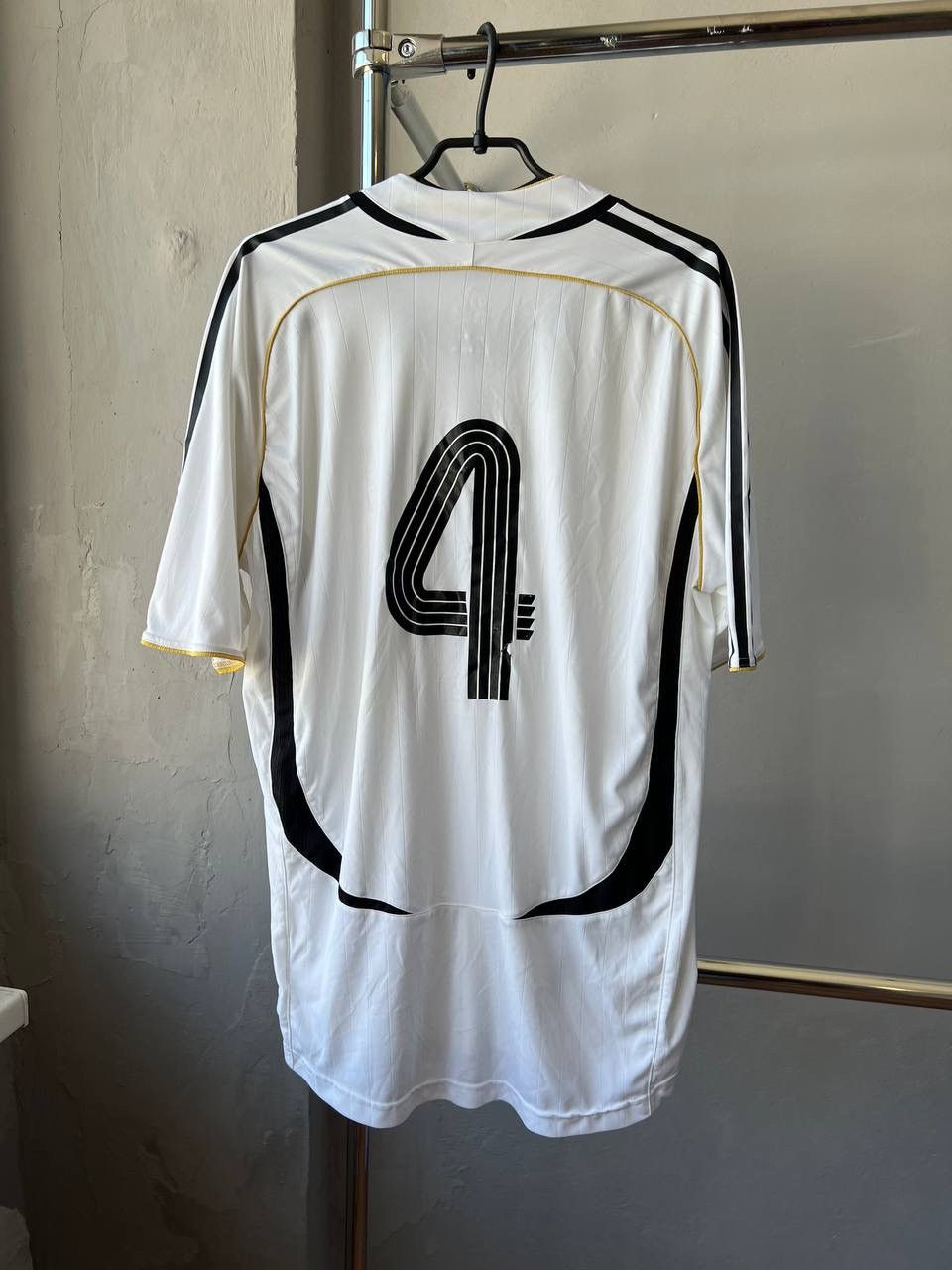 2008 RARE SPECIAL FIFA WORLD STARS #4 MATCH WORN JERSEY XL