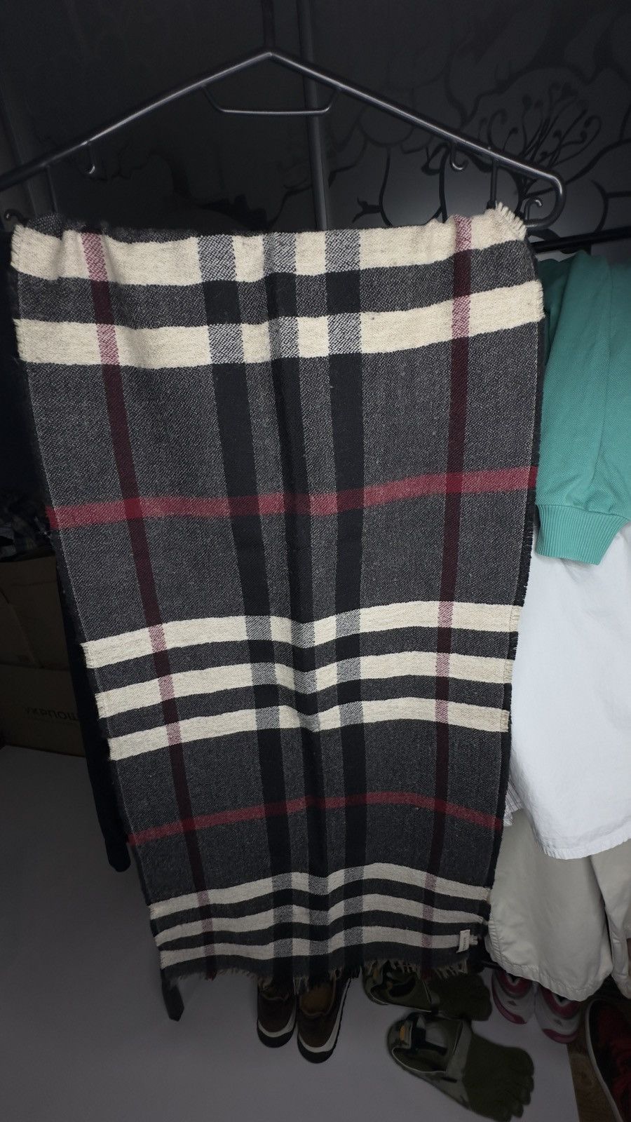 Burberry Burberry Check Wool Scarf Classic Beige Black Red (160×40cm) Size ONE SIZE - 2 Thumbnail