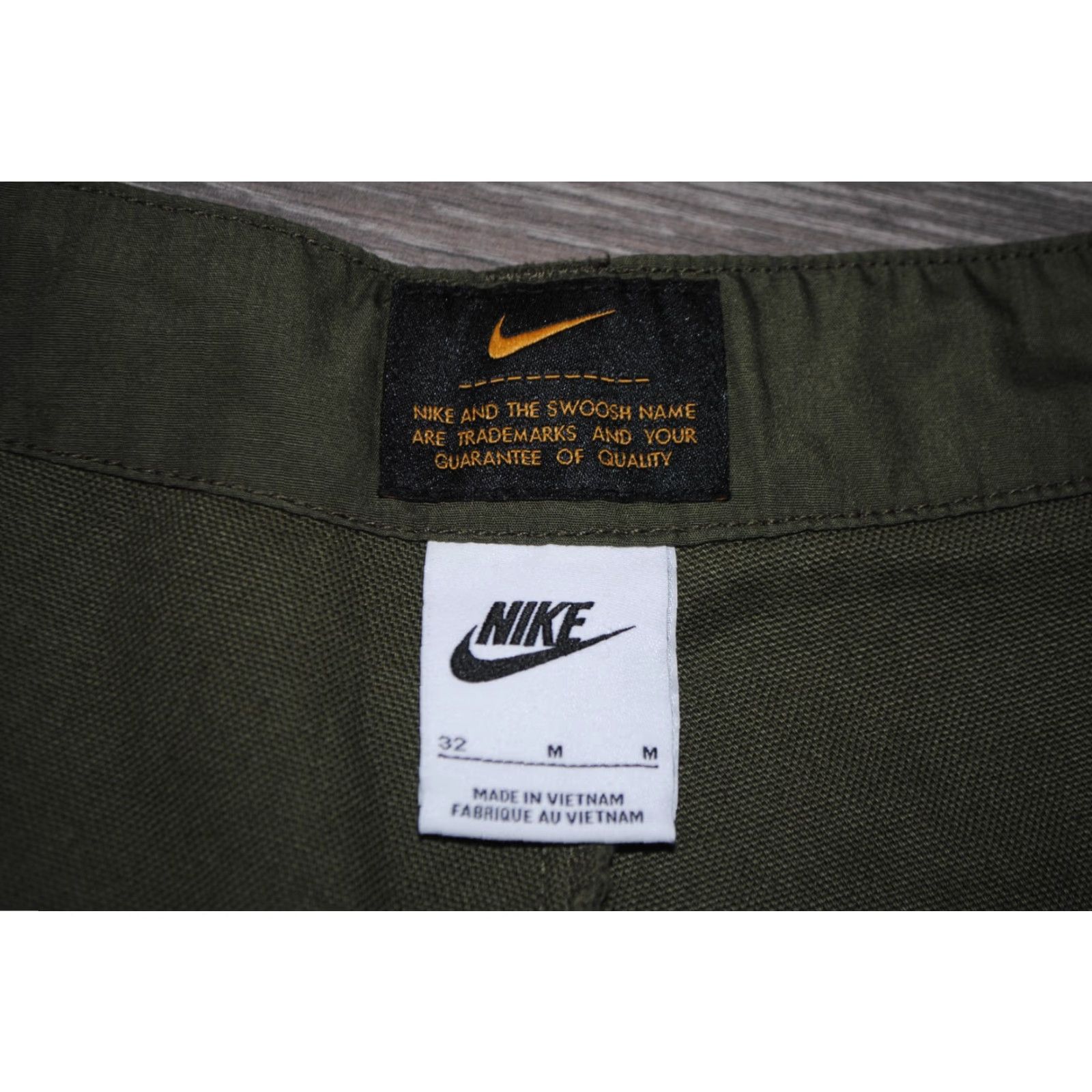 Nike NIKE LIFE WOVEN CARGO SHORTS ARMY GREEN COTTON MEN'S SIZE M 32 MEDIUM Cargo Shorts Mens Size US 31 - 4 Thumbnail