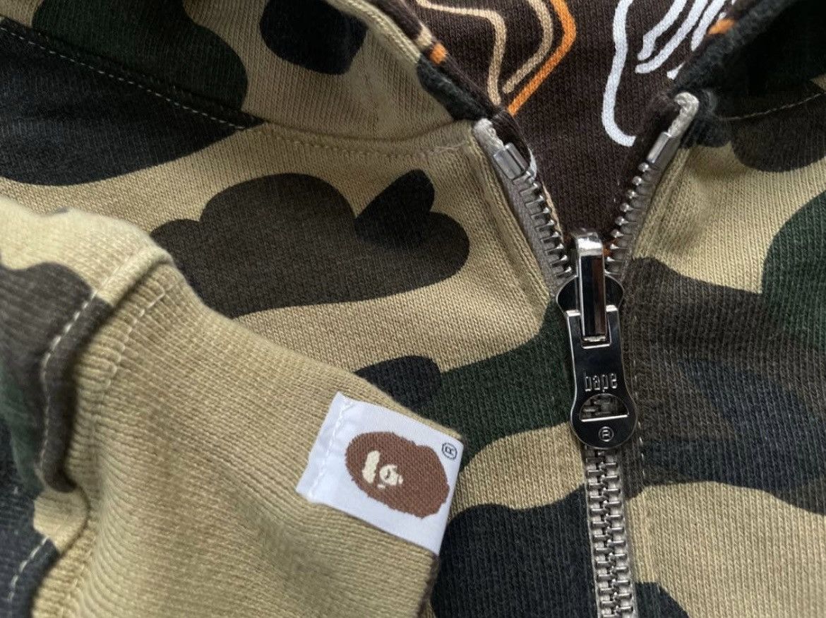 Bape RARE OG 2006 A BATHING APE REVERSIBLE COLLEGE NEON FULLZIP Size US XL / EU 56 / 4 - 4 Thumbnail