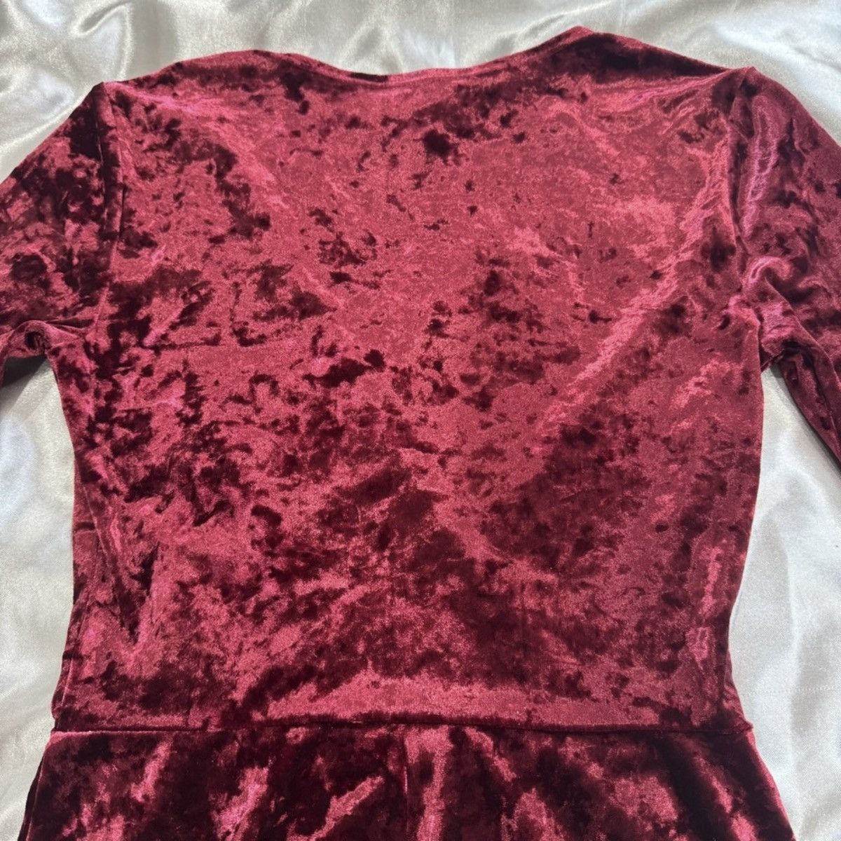 Forever 21 Red Velvet Wrap Dress Size S / US 4 / IT 40 - 6 Thumbnail
