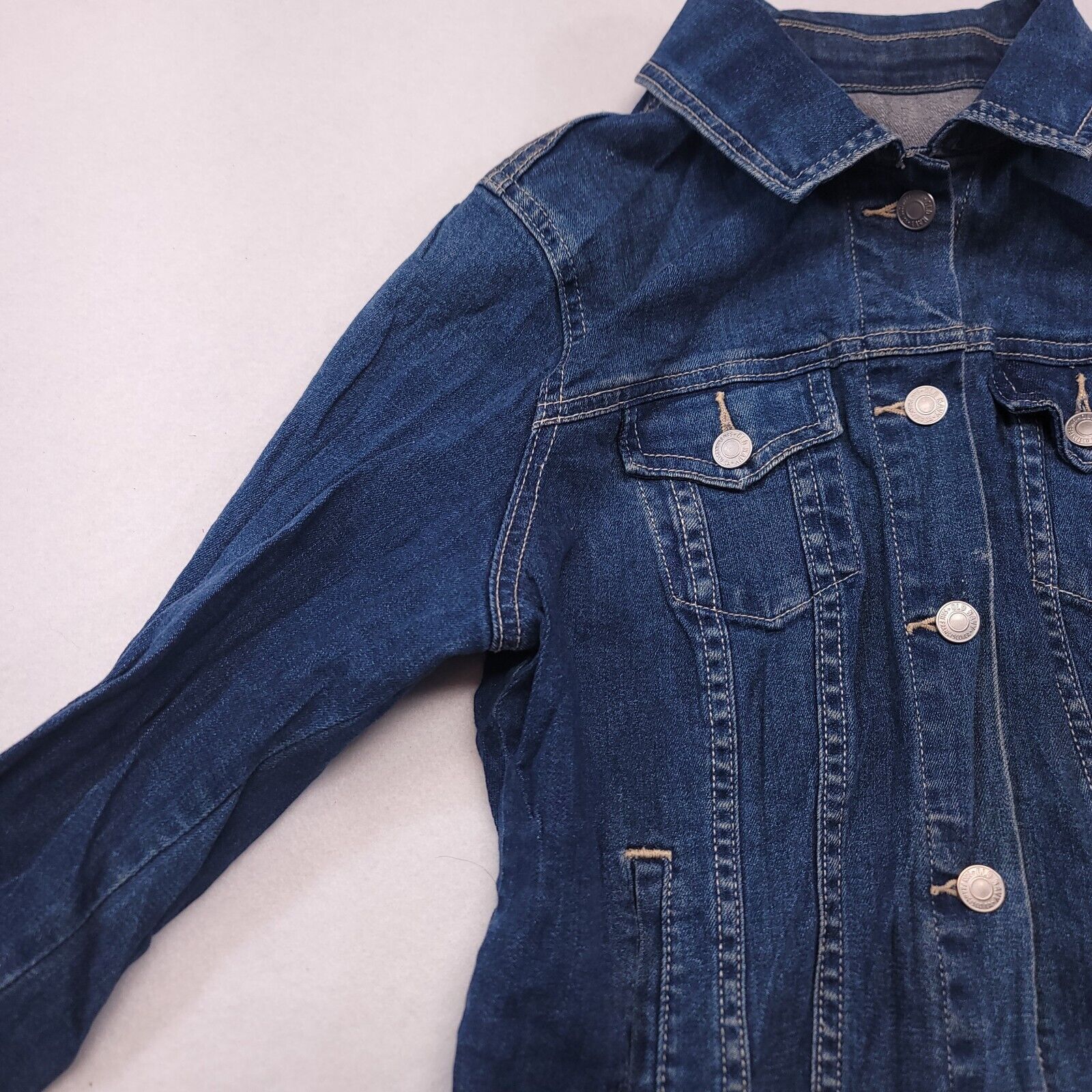 Old Navy Old Navy Casual Button Up Denim Jacket Womens Size S Blue Size S / US 4 / IT 40 - 4 Thumbnail