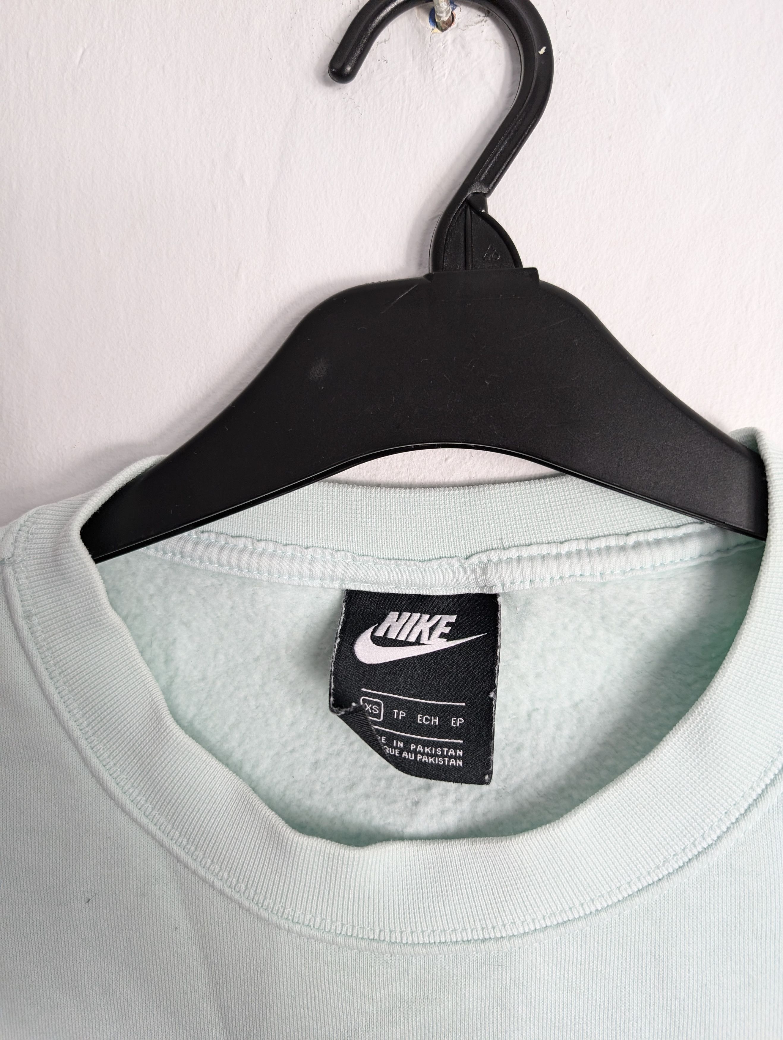 Nike Nike Sportswear Essentials Wmns Cropped Sweatshirt Size XS / US 0-2 / IT 36-38 - 4 Thumbnail