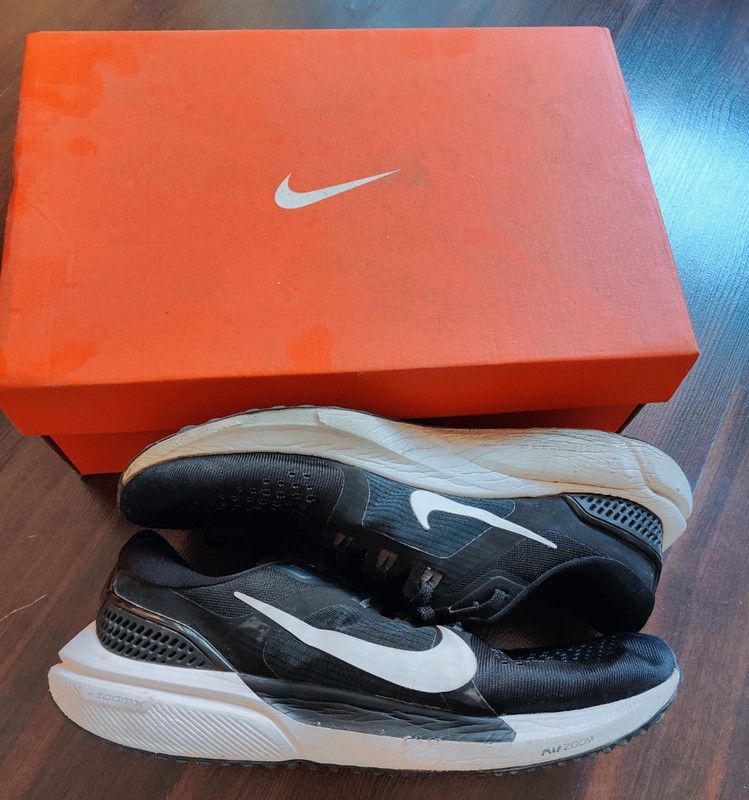 Nike Nike Air Zoom Vomero 15 Nike Running 43 EU 8,5 UK 9,5 US Size US 9.5 / EU 42-43 - 1 Thumbnail