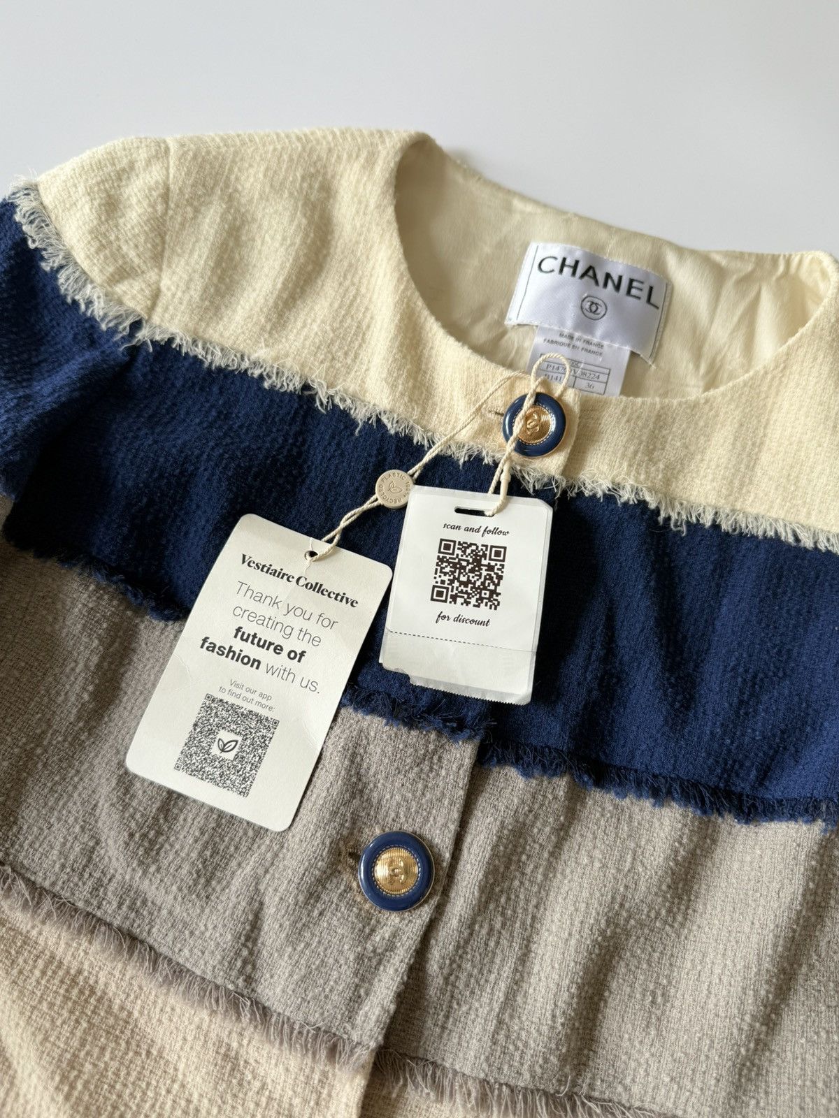 Chanel Vintage Chanel 2000’s Cruise Collection Tweed Jacket Size XS / US 0-2 / IT 36-38 - 8 Thumbnail