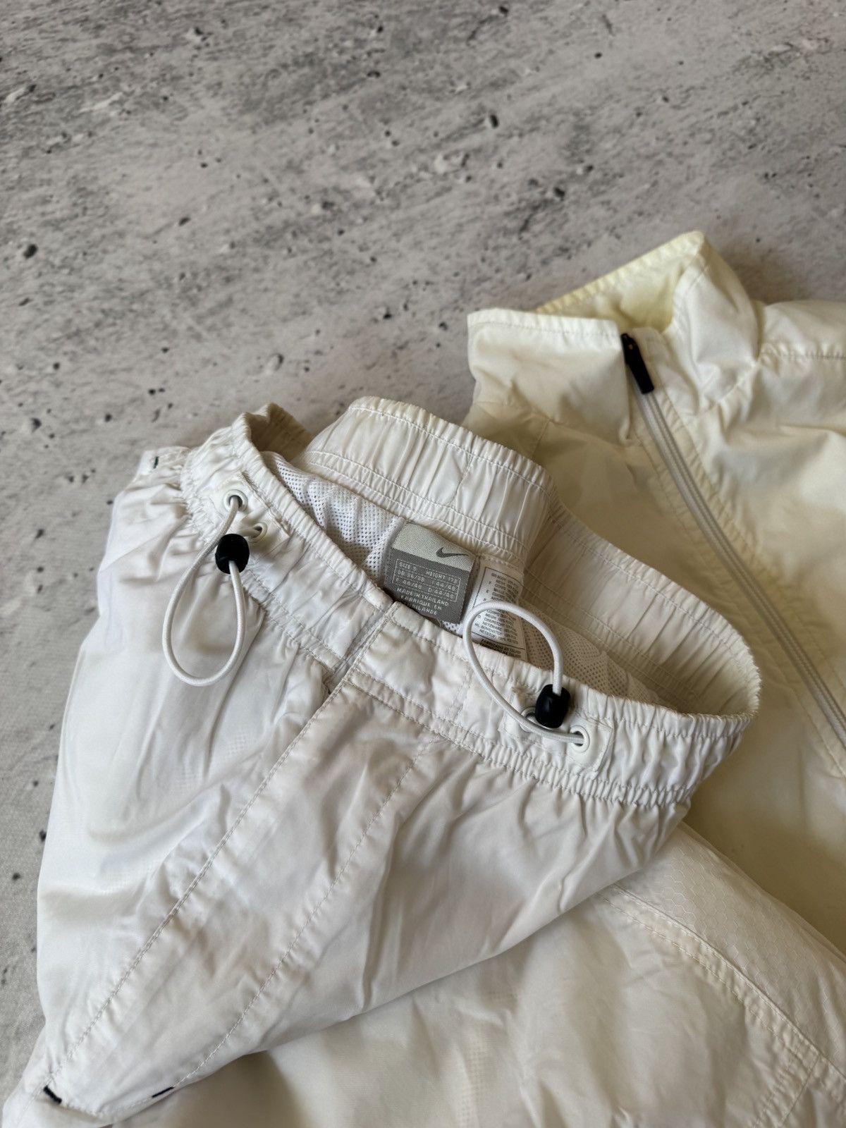 Nike × Vintage NIKE VINTAGE NYLON BASIC LOGO OVERSIZE BAGGY TRACK SUIT FIT Size US S / EU 44-46 / 1 - 13 Thumbnail