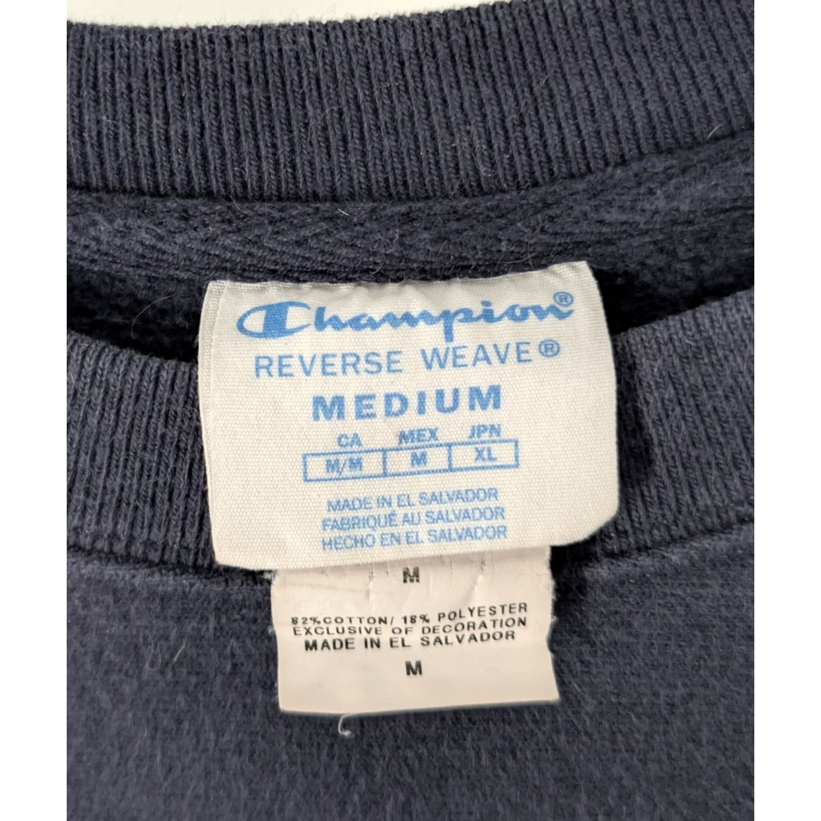 Champion VINTAGE Champion Reverse Weave Kiawah Island South Carolina Sweatshirt Navy M Mens Size M Pullover Graphic Cracked Screenprint World Size US M / EU 48-50 / 2 - 3 Thumbnail