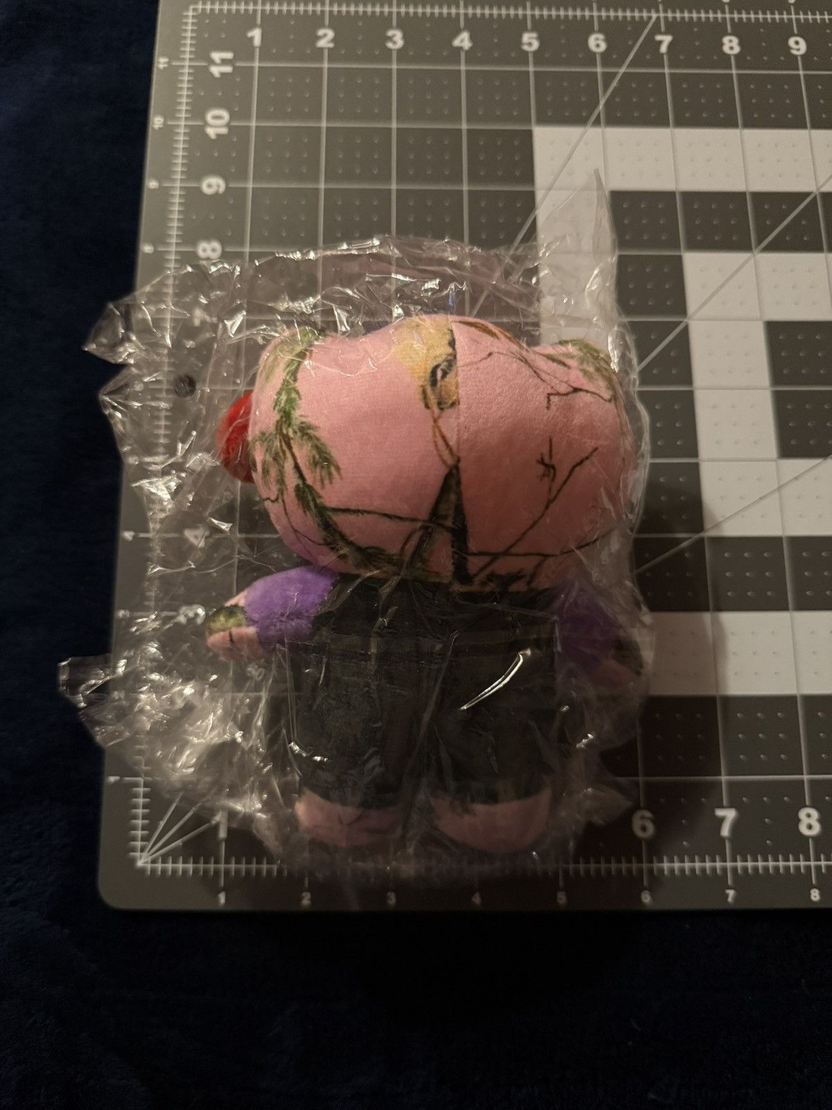 Other Asspizza Fake Tree 6’ Plush Hello Kitty Size ONE SIZE - 3 Thumbnail