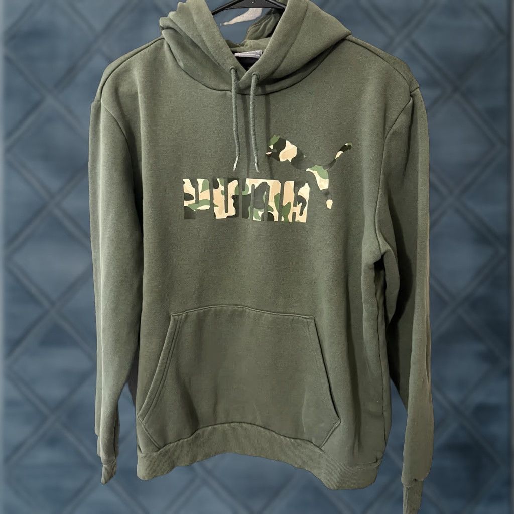 Puma PUMA Logo Hoodie Pullover Sweatshirt M Olive-Green Camouflage | Men | Size M | Cotton Blend Fleece | Regular Fit Size US M / EU 48-50 / 2 - 1 Thumbnail