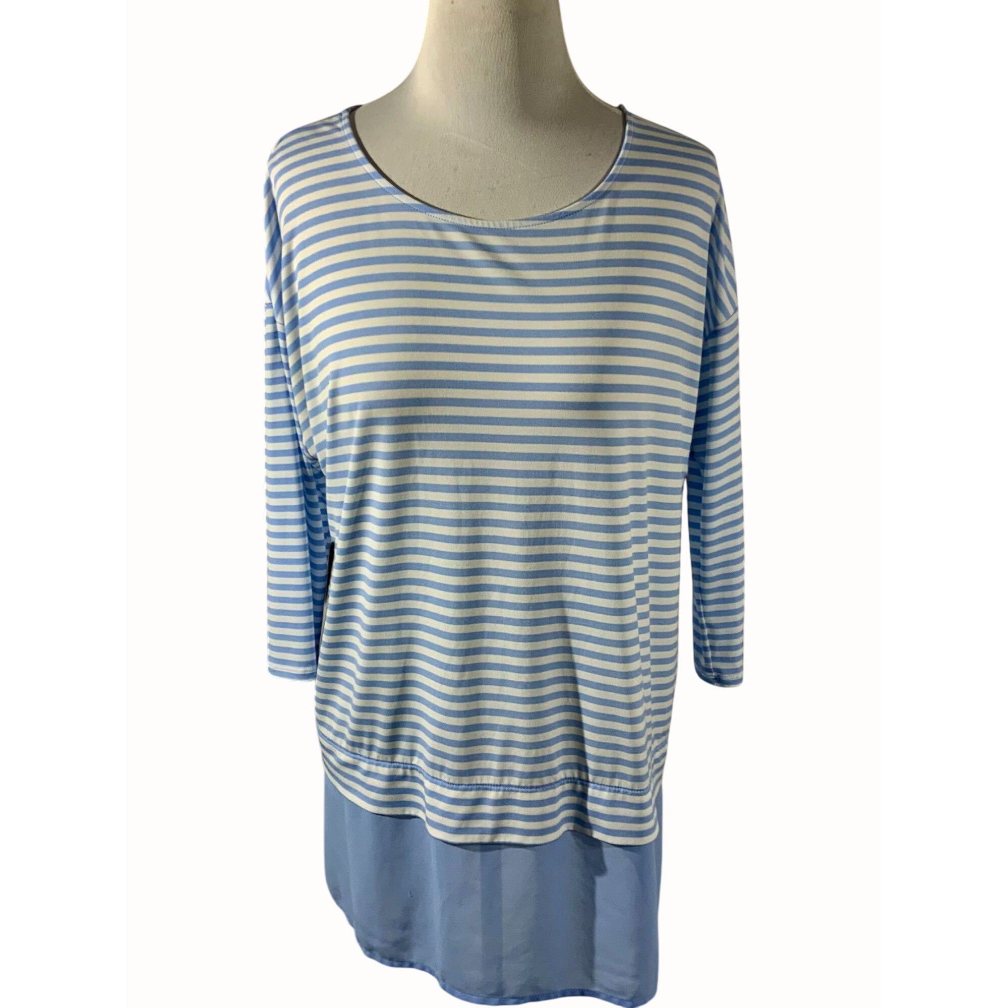 Chicos Chicos Quarter Sleeve Blue White Lightweight Top Medium Size M / US 6-8 / IT 42-44 - 1 Thumbnail