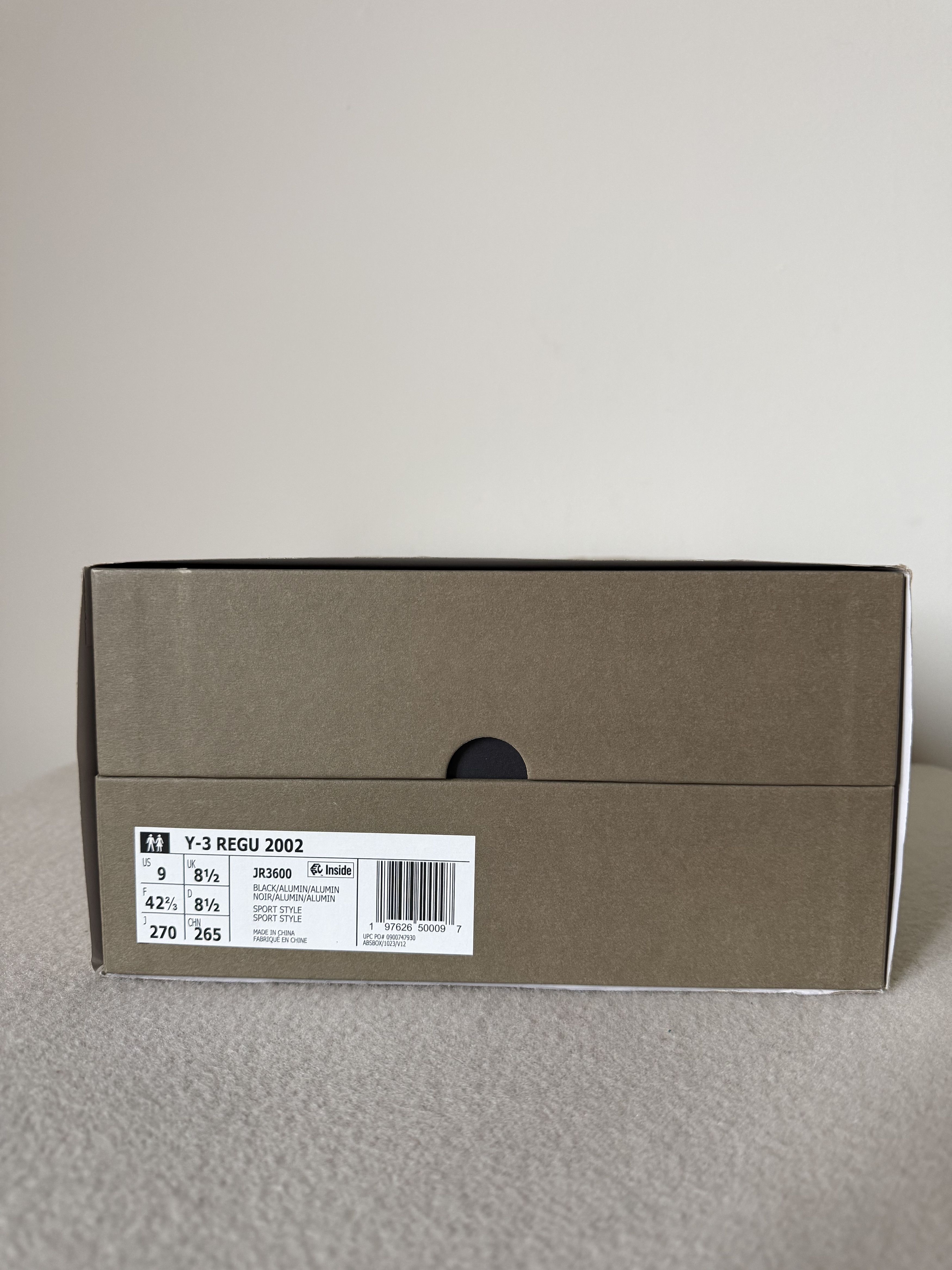 Adidas × Y-3 Adidas Y-3 Regu 2002 in Black Size US 9 / EU 42 - 7 Thumbnail