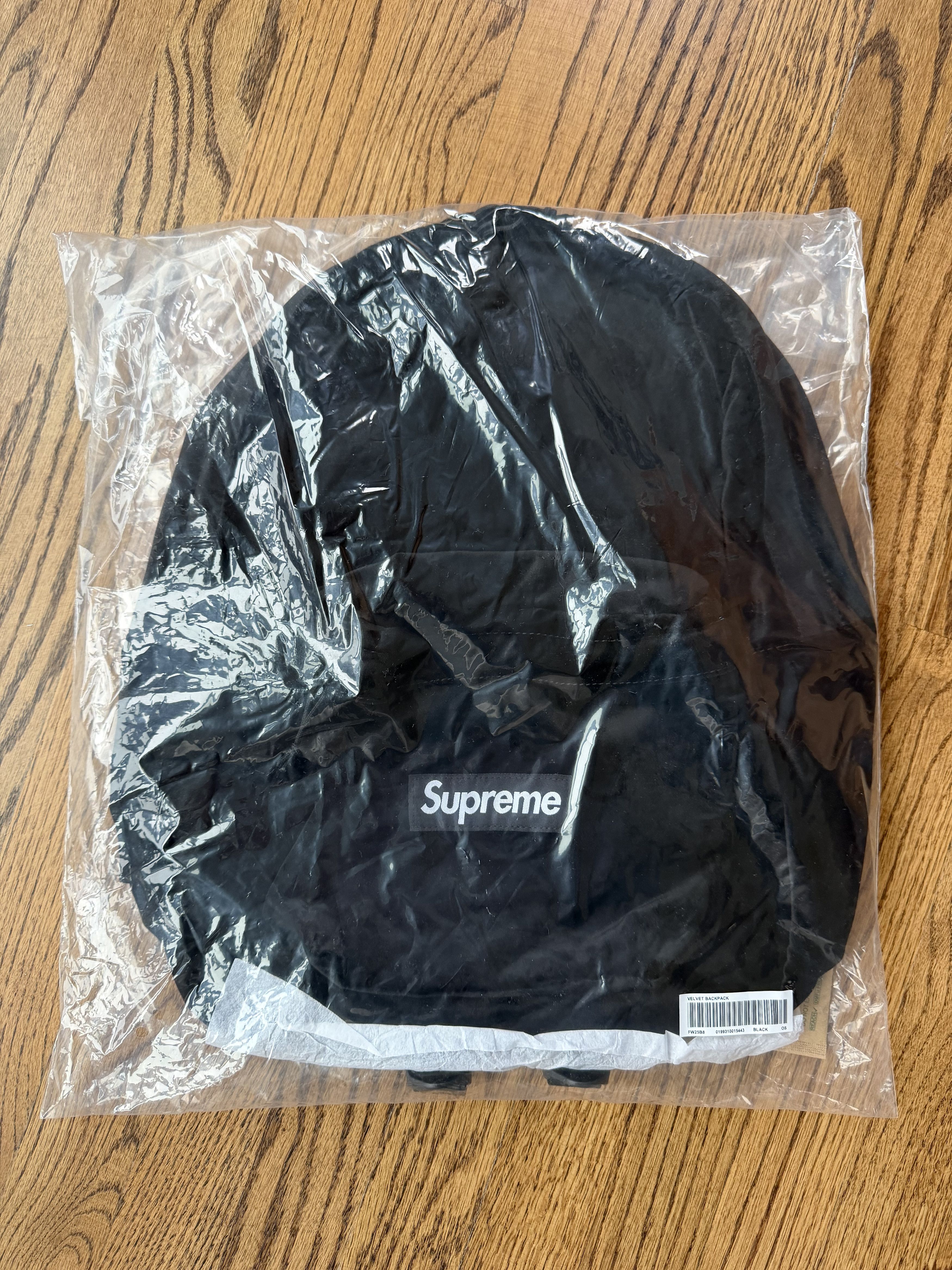 Supreme Supreme Velvet Backpack in Black Size ONE SIZE - 2 Thumbnail