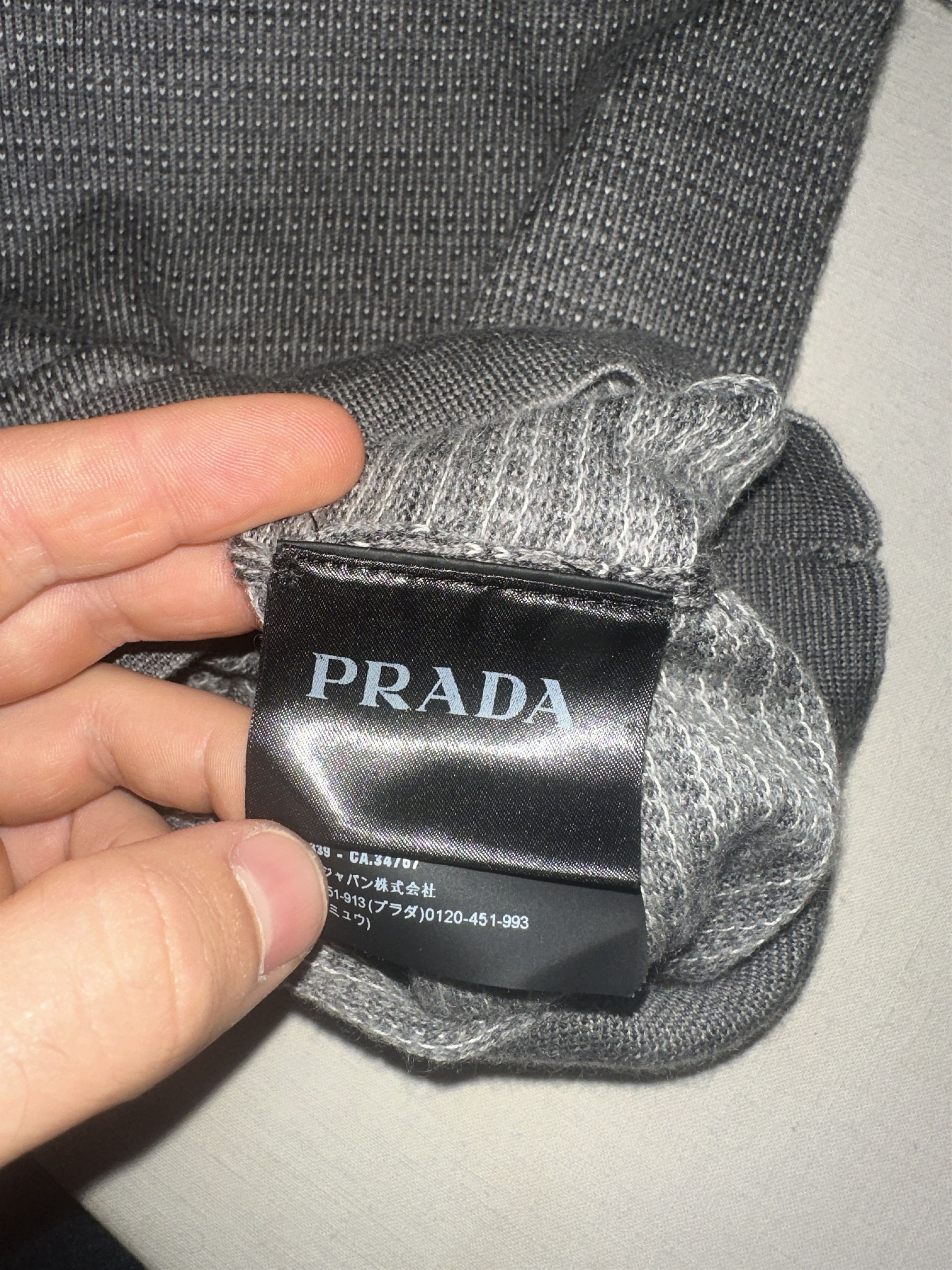Prada Prada Milano V Neck Light Sweater Pullover Striped Size 52 L Size US L / EU 52-54 / 3 - 11 Thumbnail