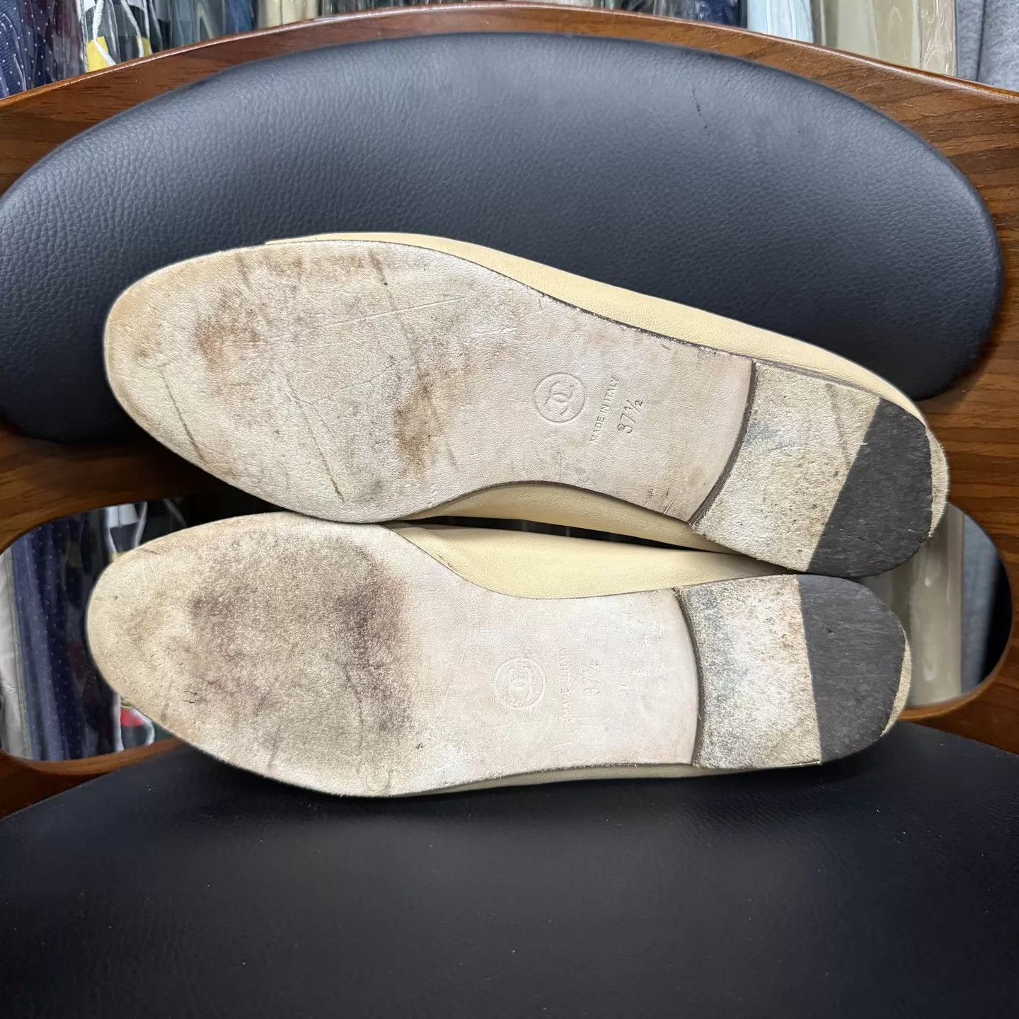 Chanel Chanel Classic Lambskin Flats 37.5 Pre-owned Excellent Size US 7 / IT 37 - 8 Thumbnail