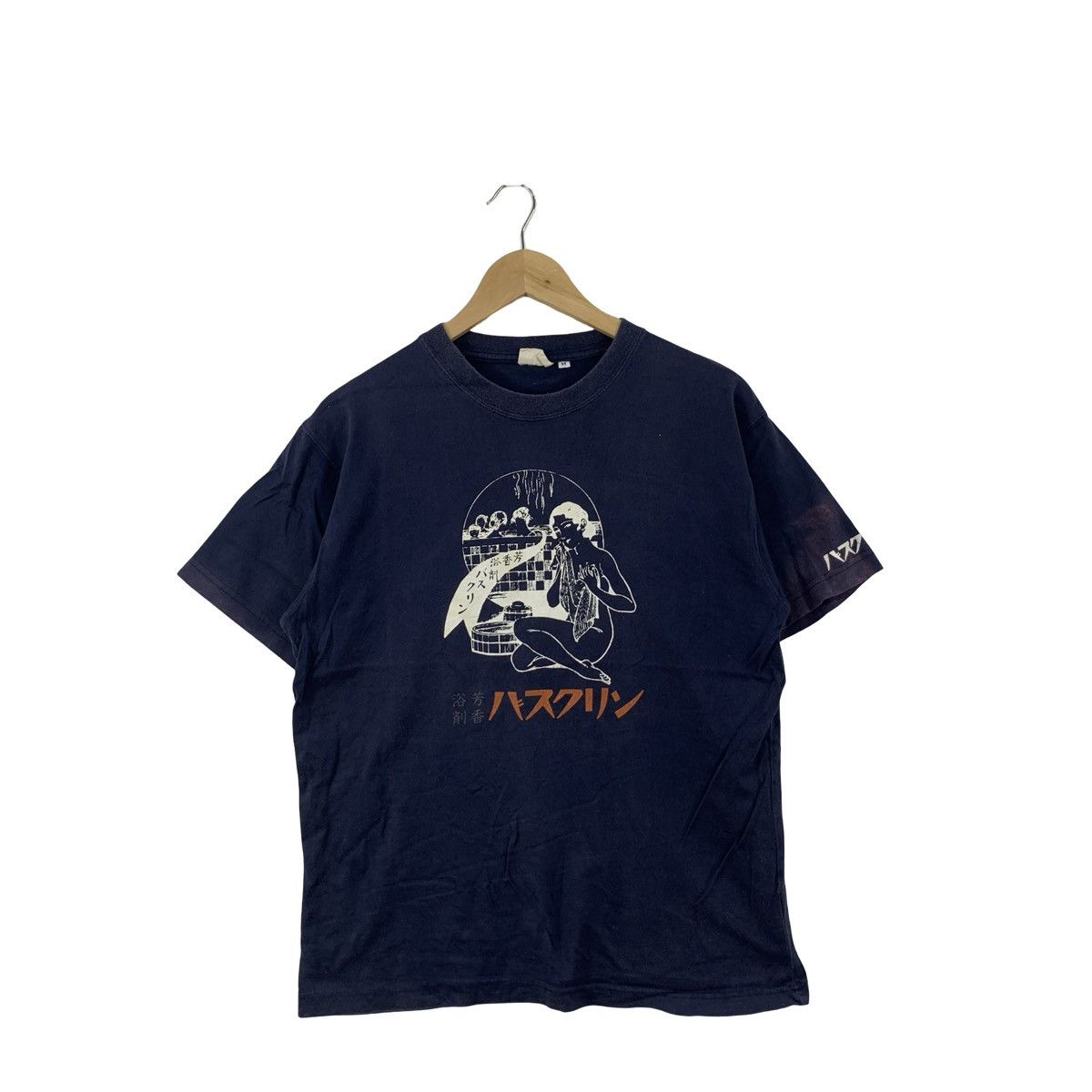 Vintage Vintage Grandview Lady Pirates Playoffs 2006 Graphic Tee Size US M / EU 48-50 / 2 - 3 Thumbnail