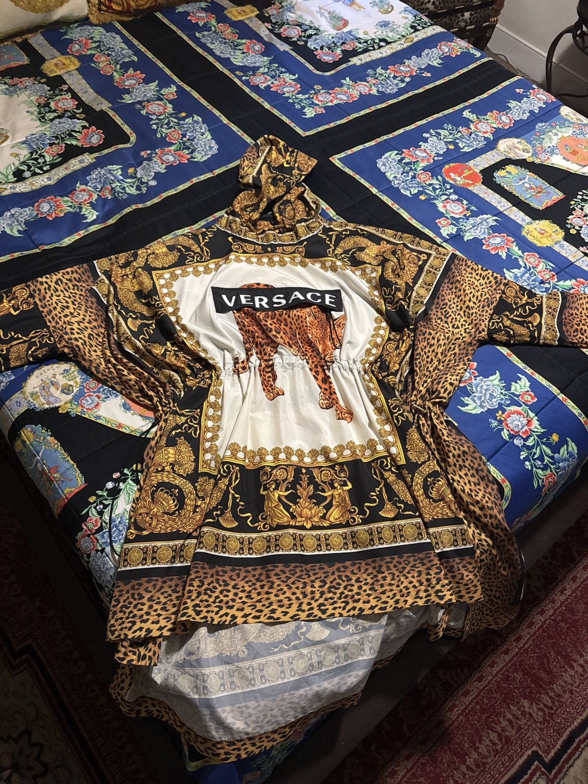 Versace Rare versace runway item Size US M / EU 48-50 / 2 - 7 Thumbnail